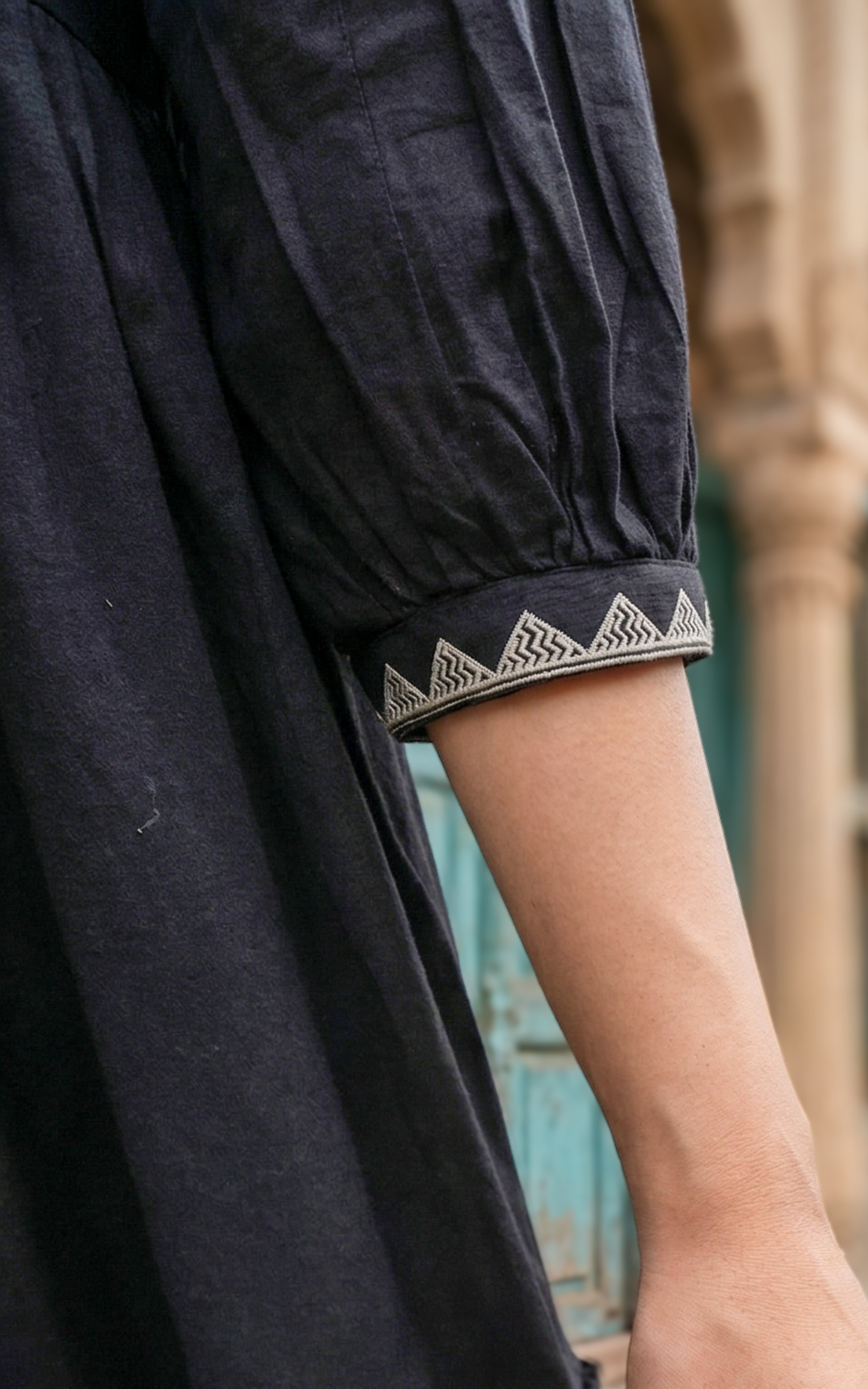 Three-quarter sleeves for stylish look