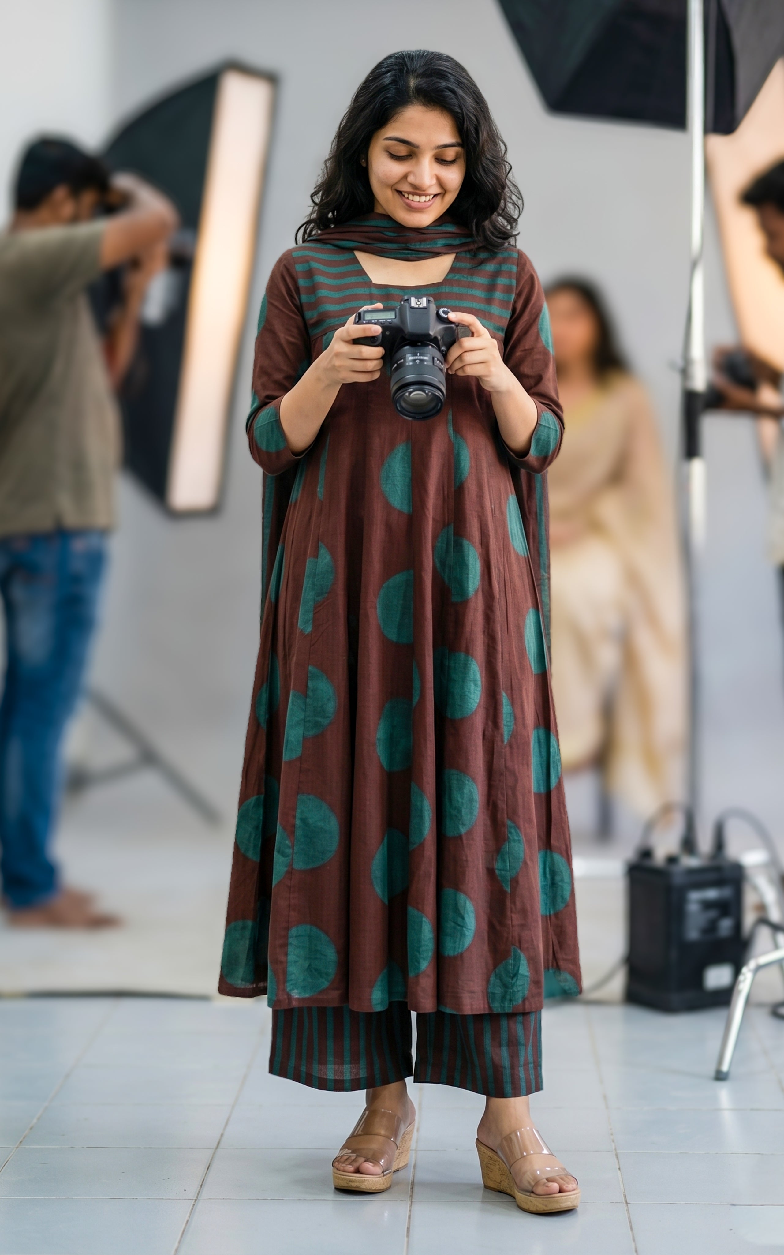Poonguzhali F (Kurti+Pant+Dupatta)