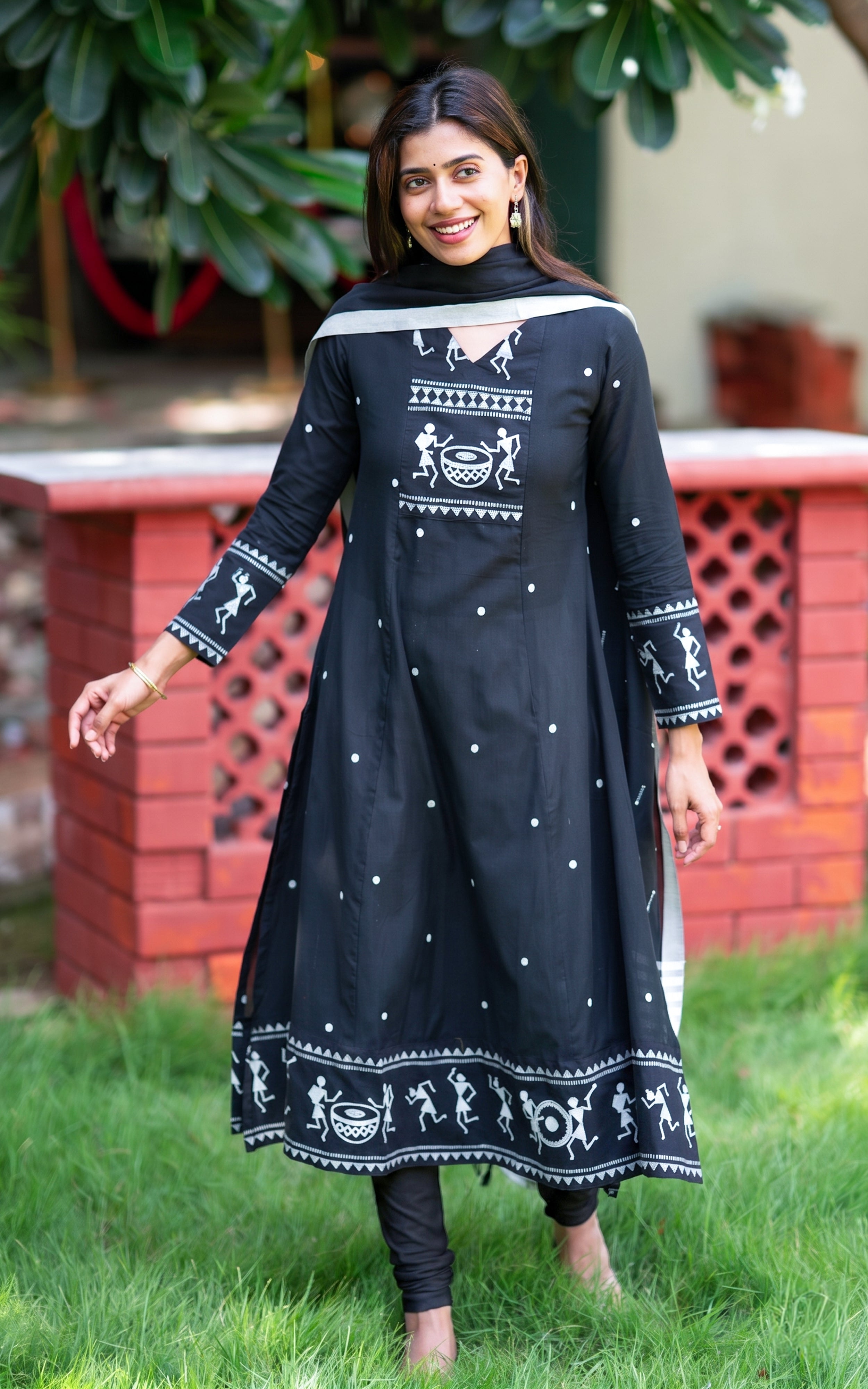 Marudham Black (Kurti+Dupatta)