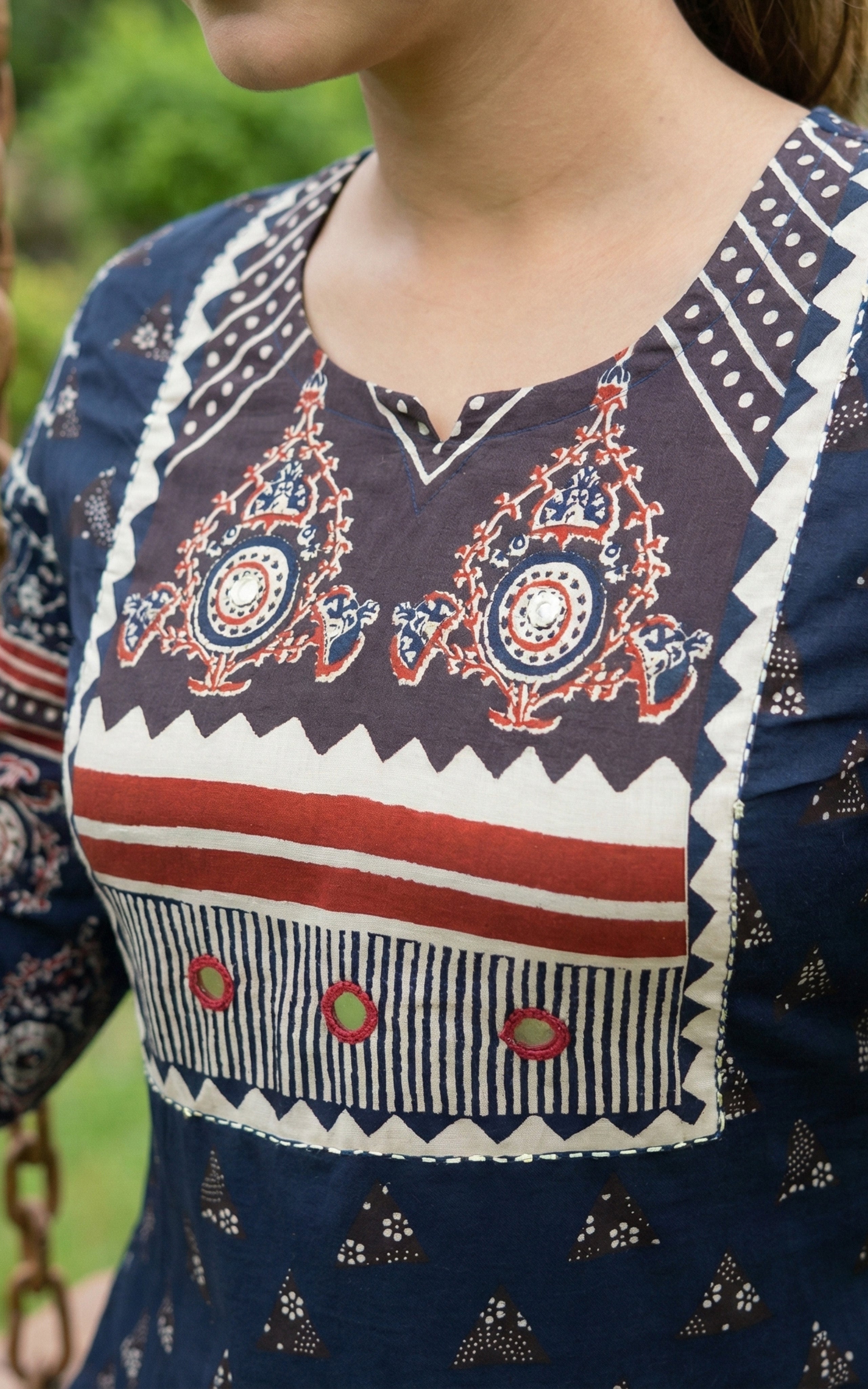 Madhunisha (Kurti+Dupatta)