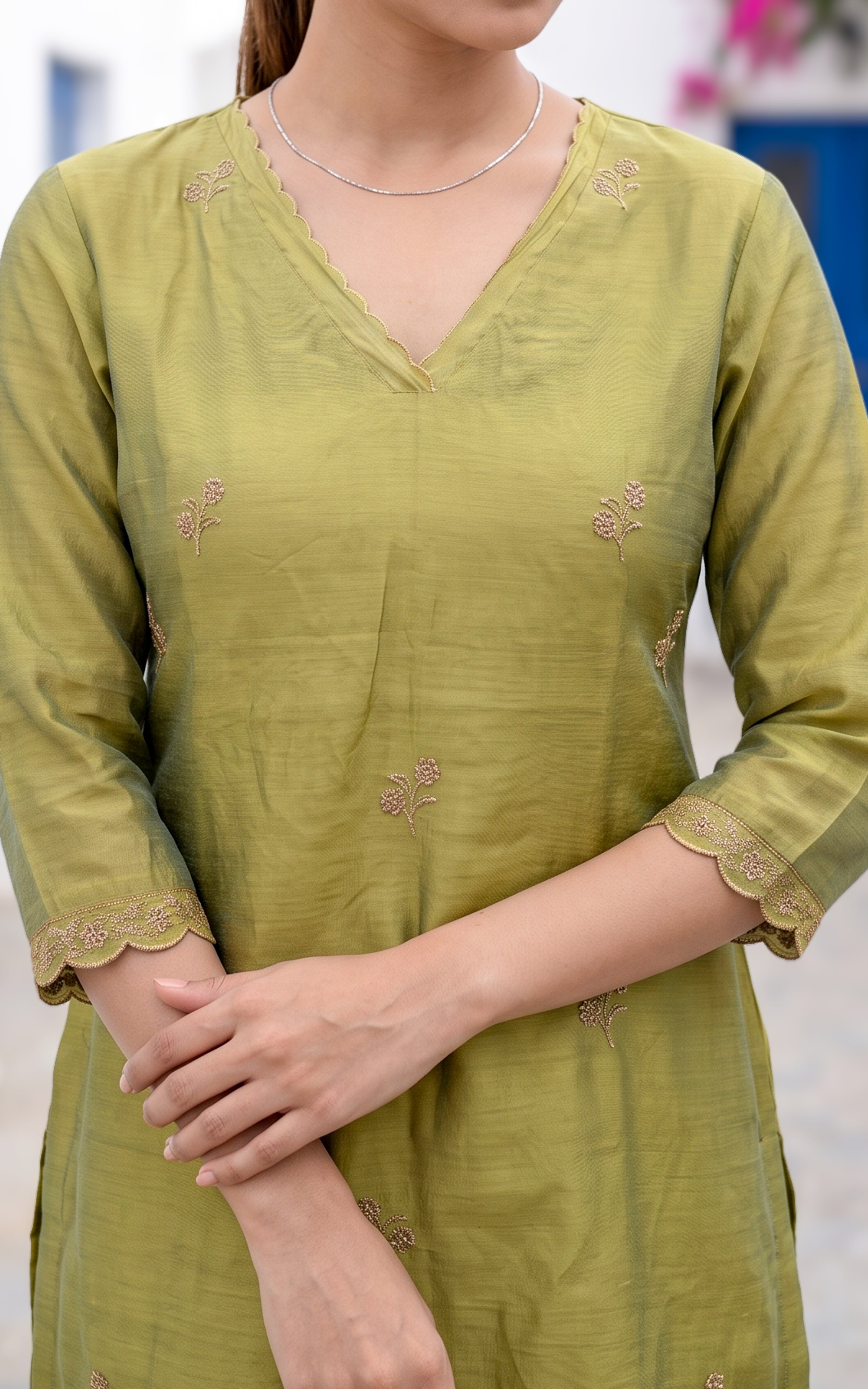 Green Chanderi V-Neck Kurti Set with Zari Embroidery for Women