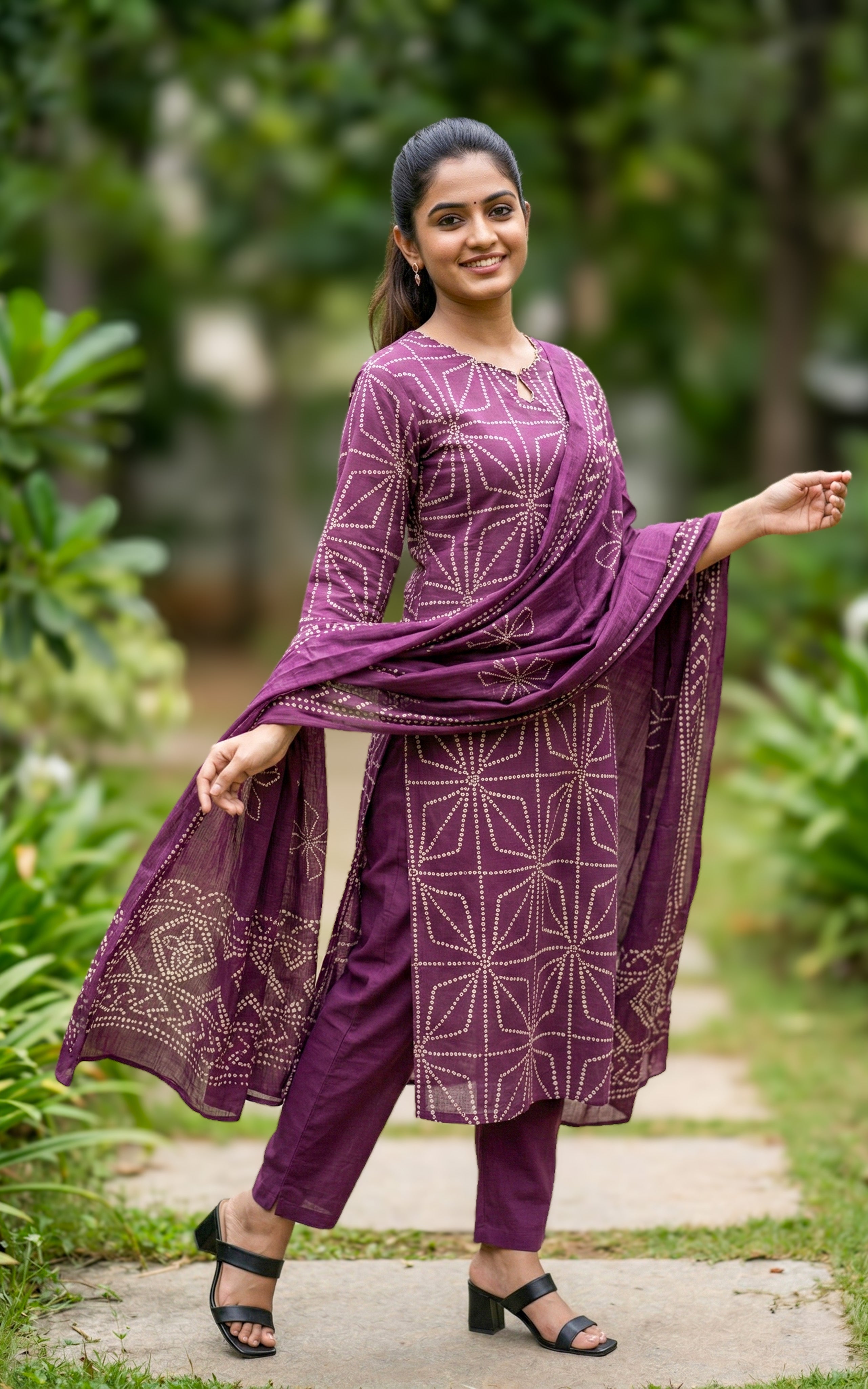Sujali C (Kurti+Pant+Dupatta)