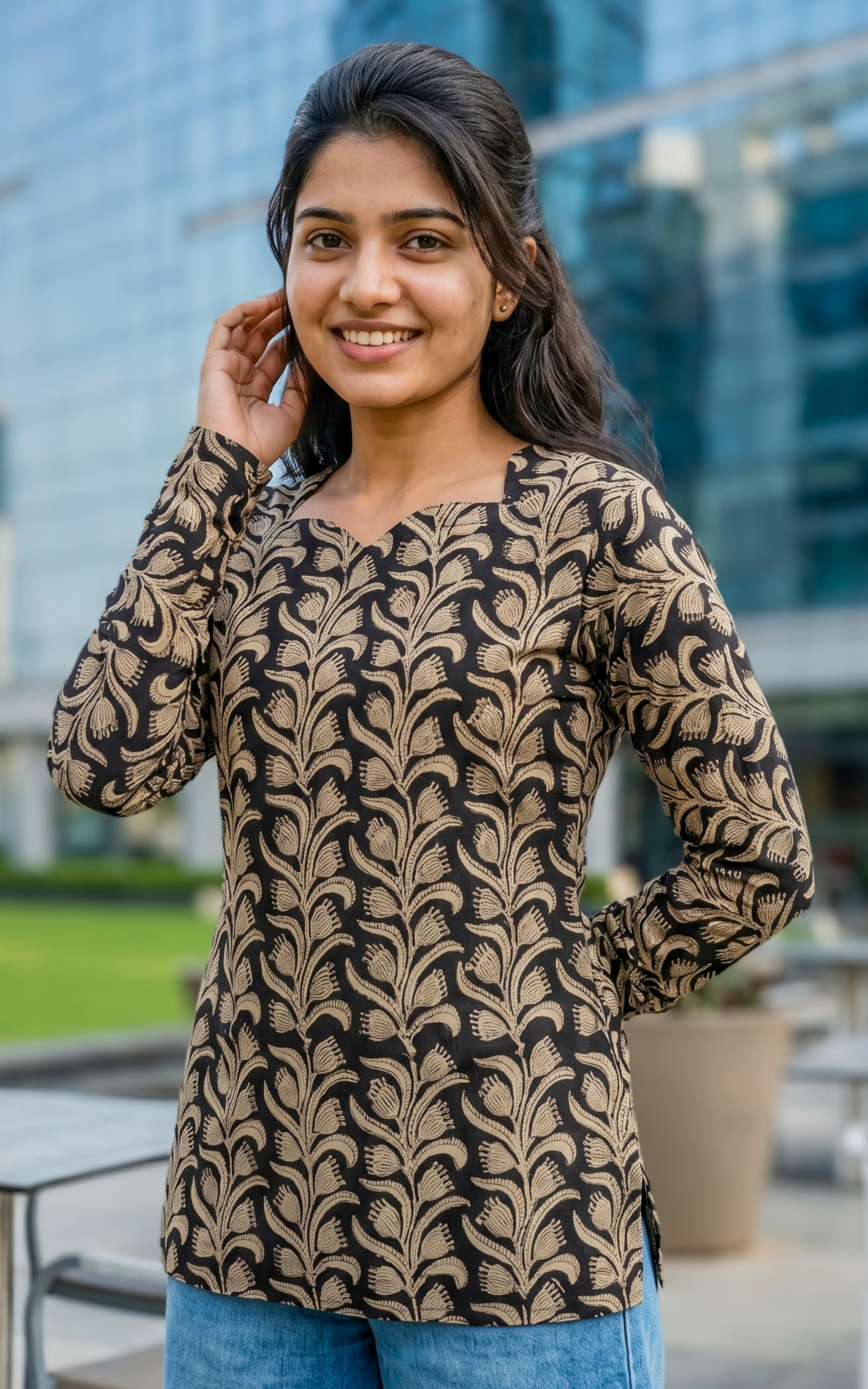 INSTORE -Taj Mahal -Cotton -Short Straight Cut Kurti -Sweet heart Neck-Gathered Sleeve -Daily vogue-college wear- Office wear 