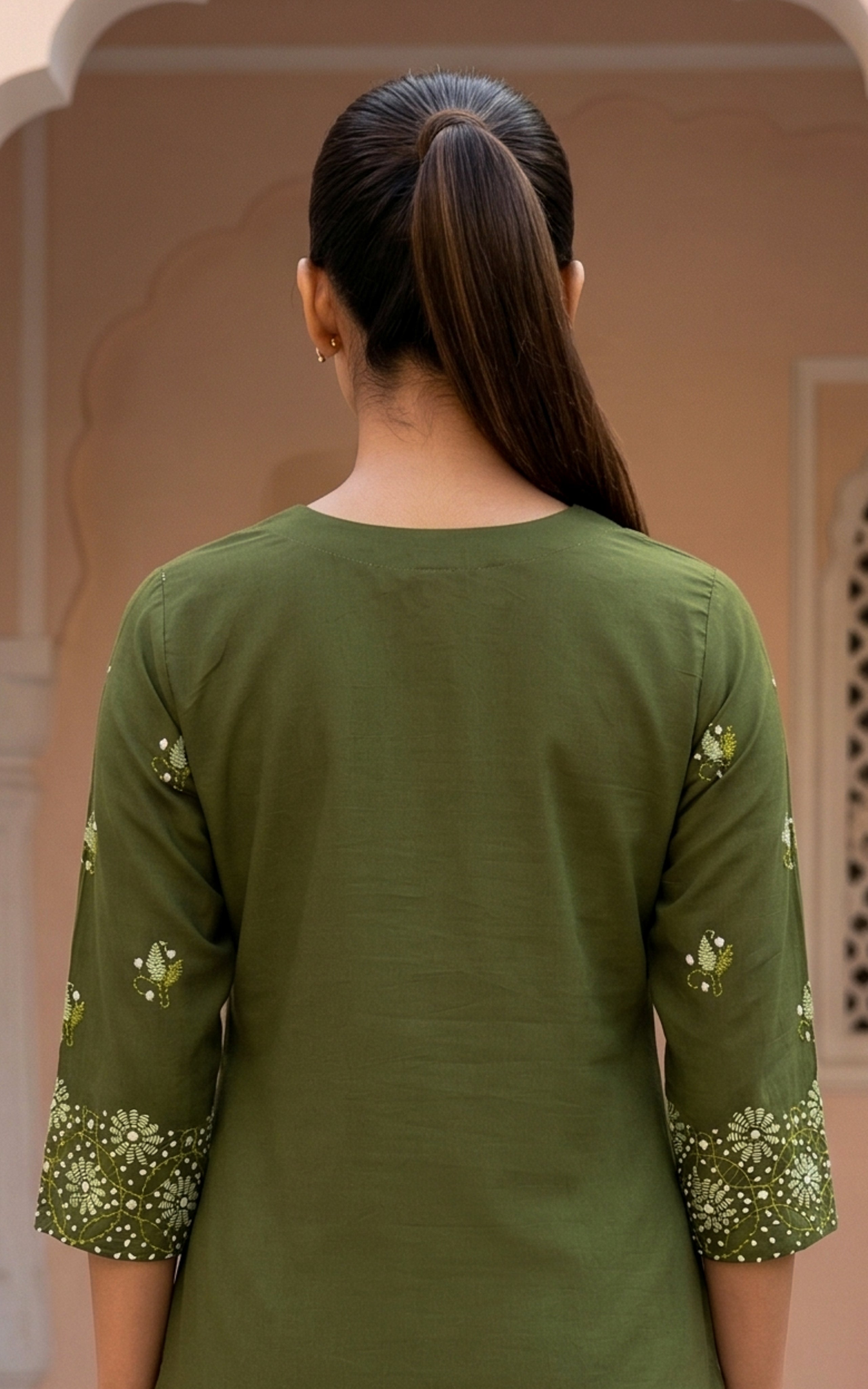 Yazhvika (Kurti+Pant+Dupatta)