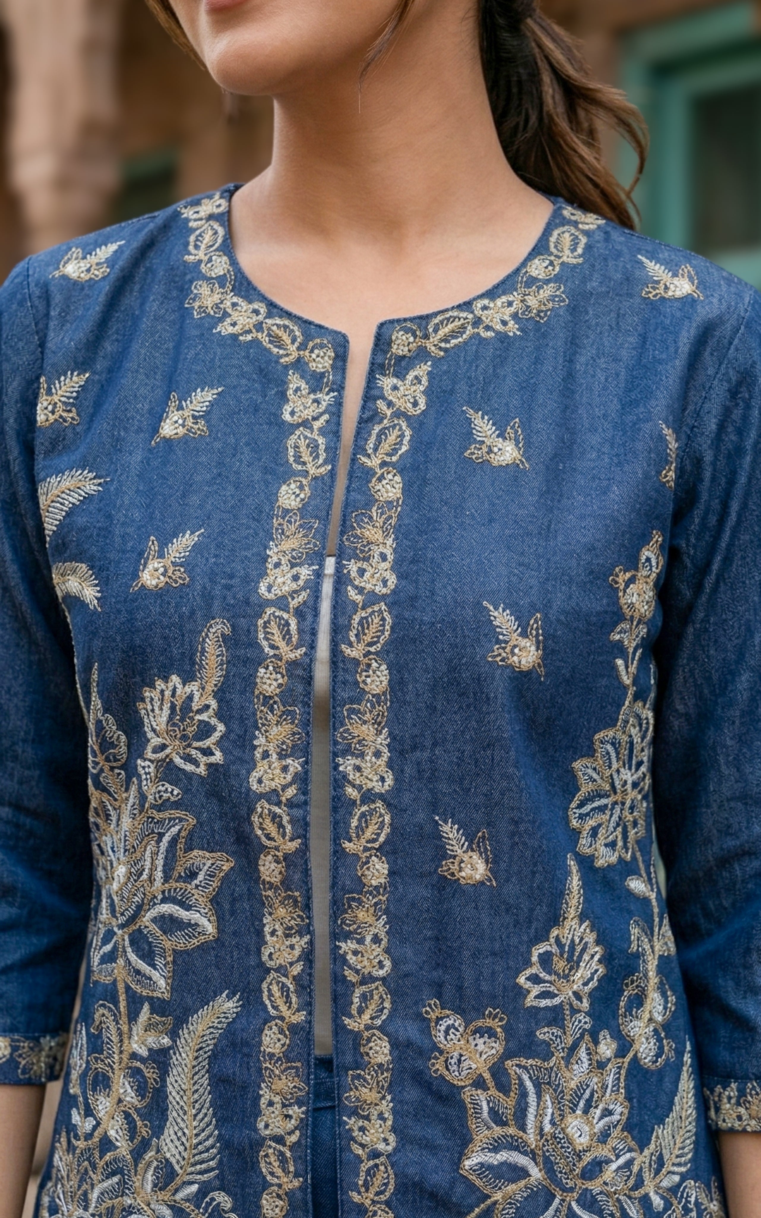 Lightweight jacket with graceful appeal