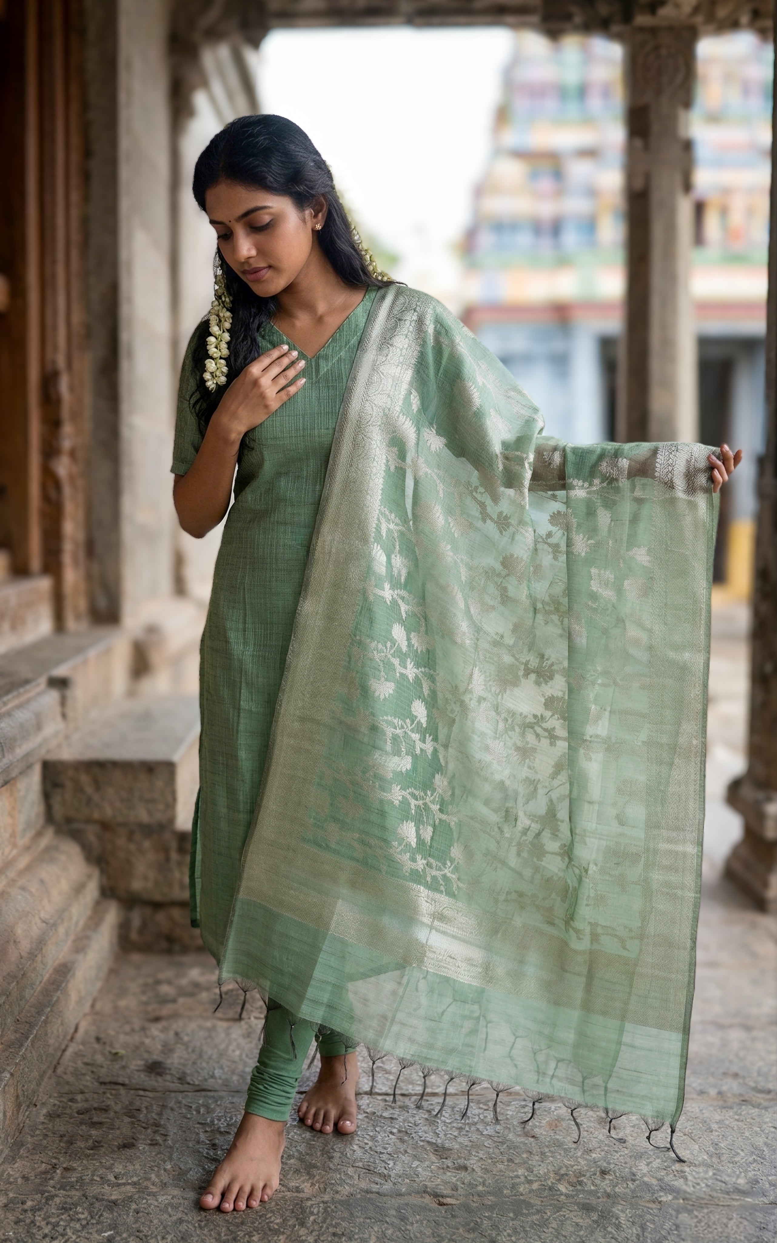 Leelavathi B (Kurti+Dupatta)