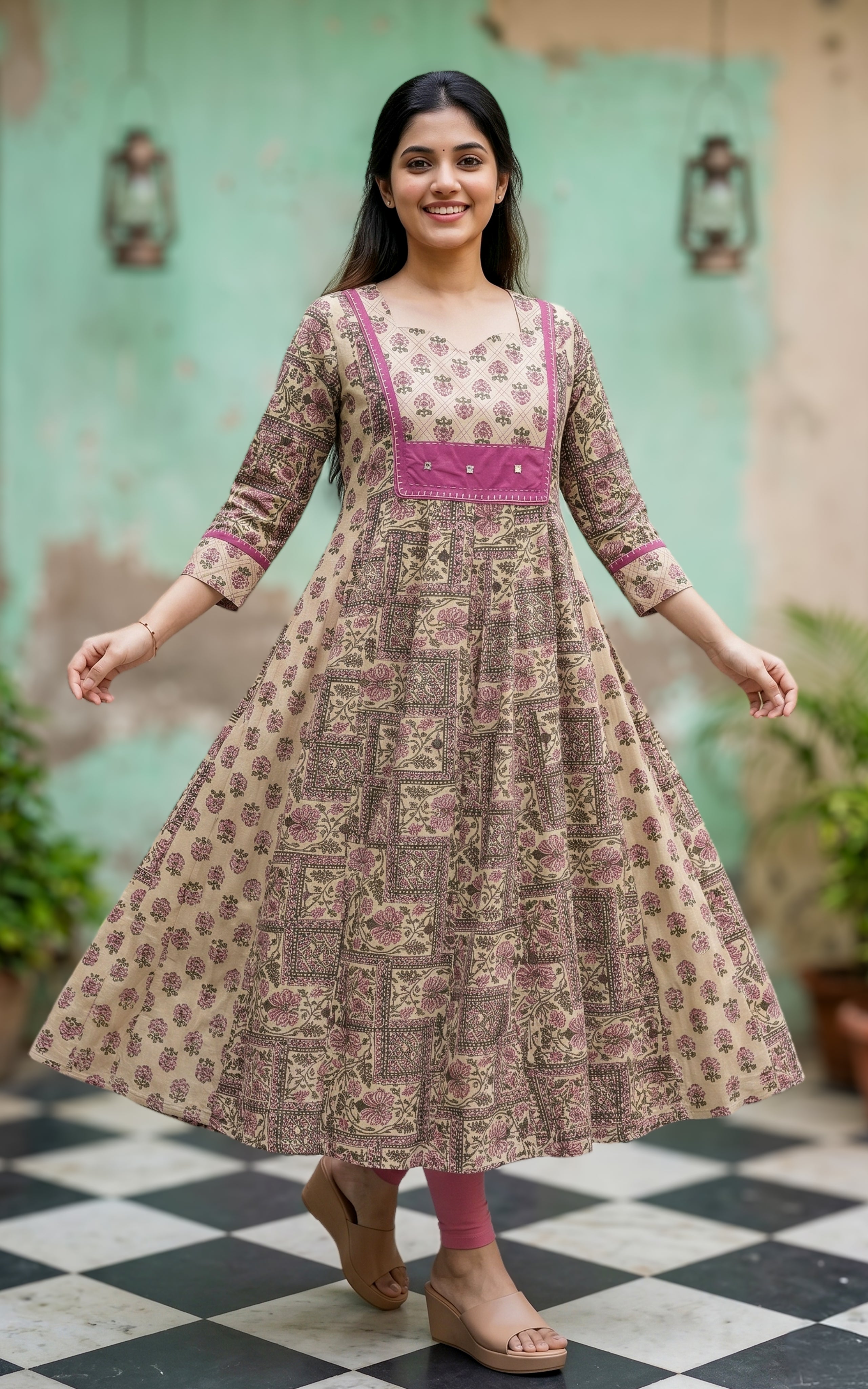 Printed cotton flared anarkali kurti for women

Flared anarkali with thread and mirror embroidery

Sweetheart neckline printed anarkali kurti