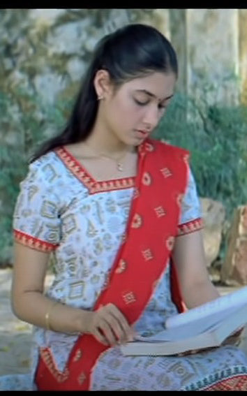 Kalloori White (Kurti+Dupatta)