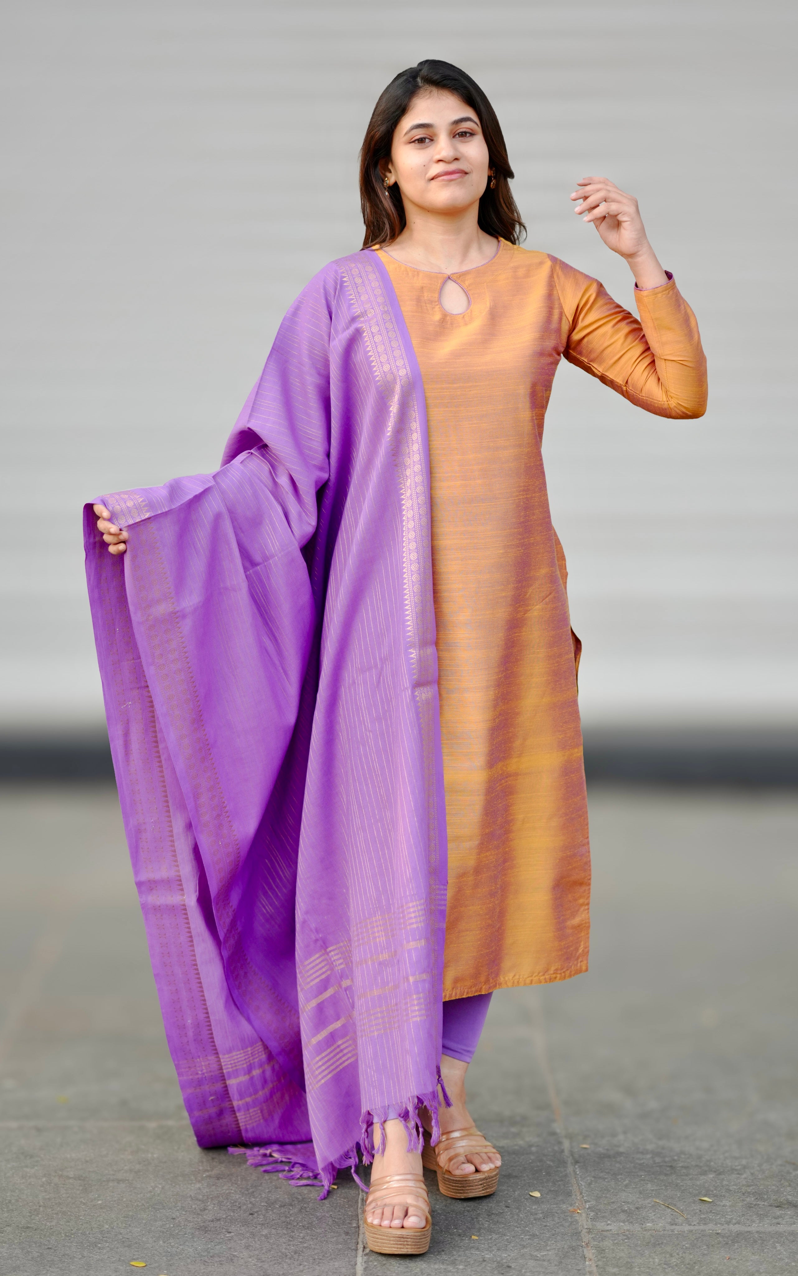 Nakshathra H (Kurti+Dupatta)