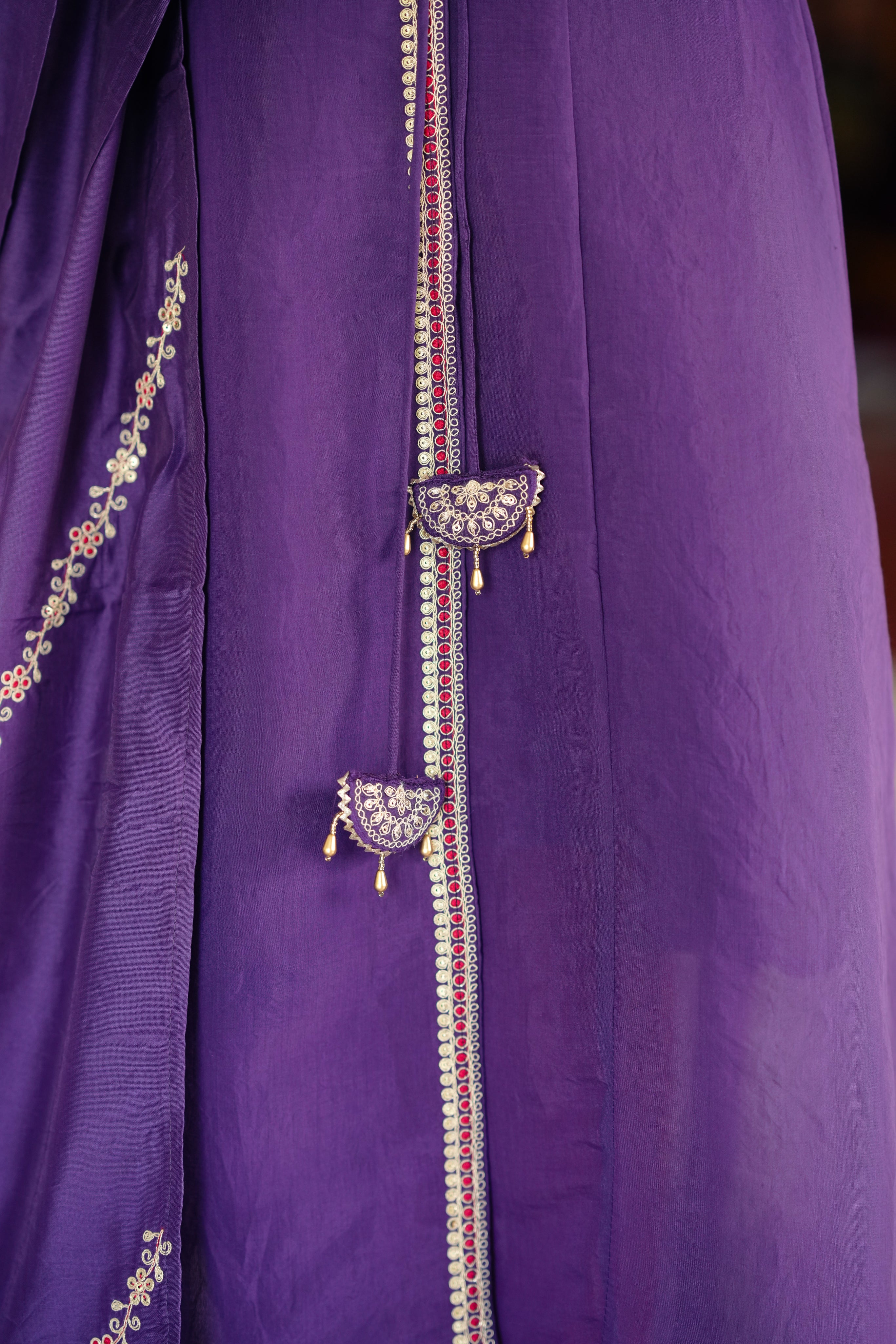 Giritha B (Kurti+Dupatta)