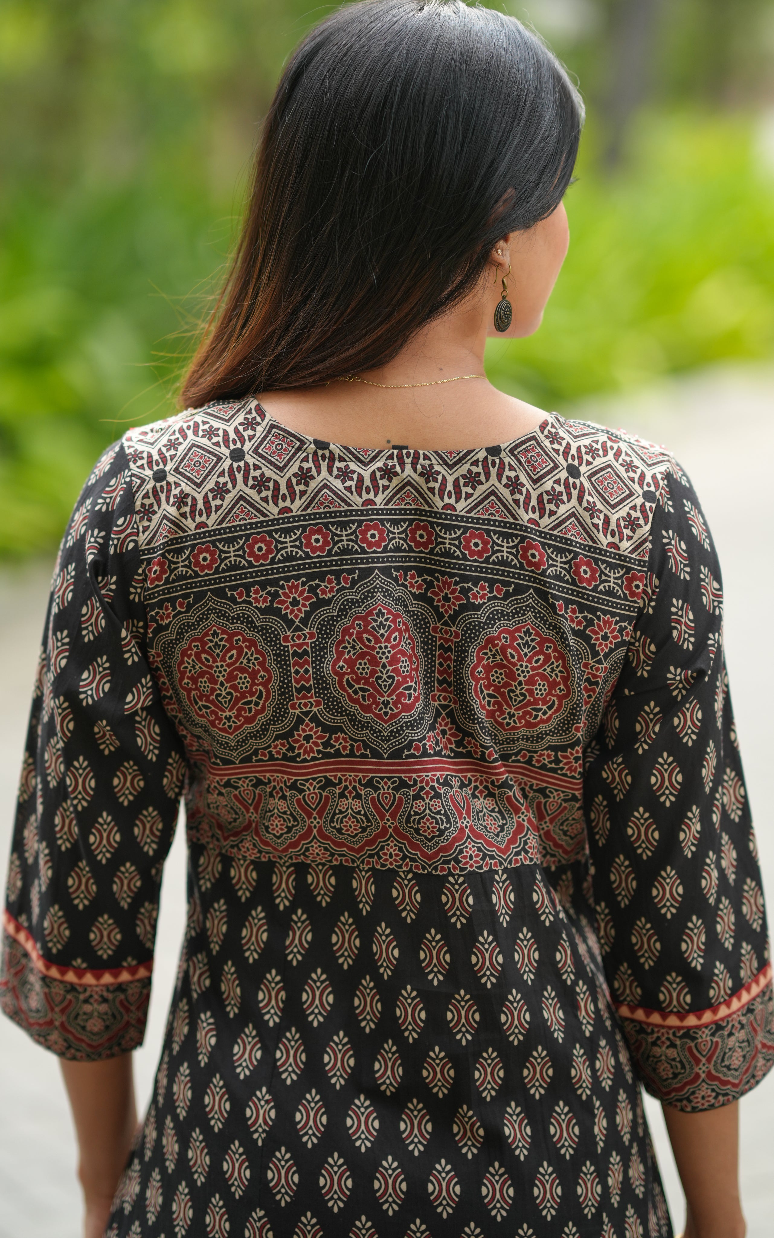 Comfortable black cotton kurti for women