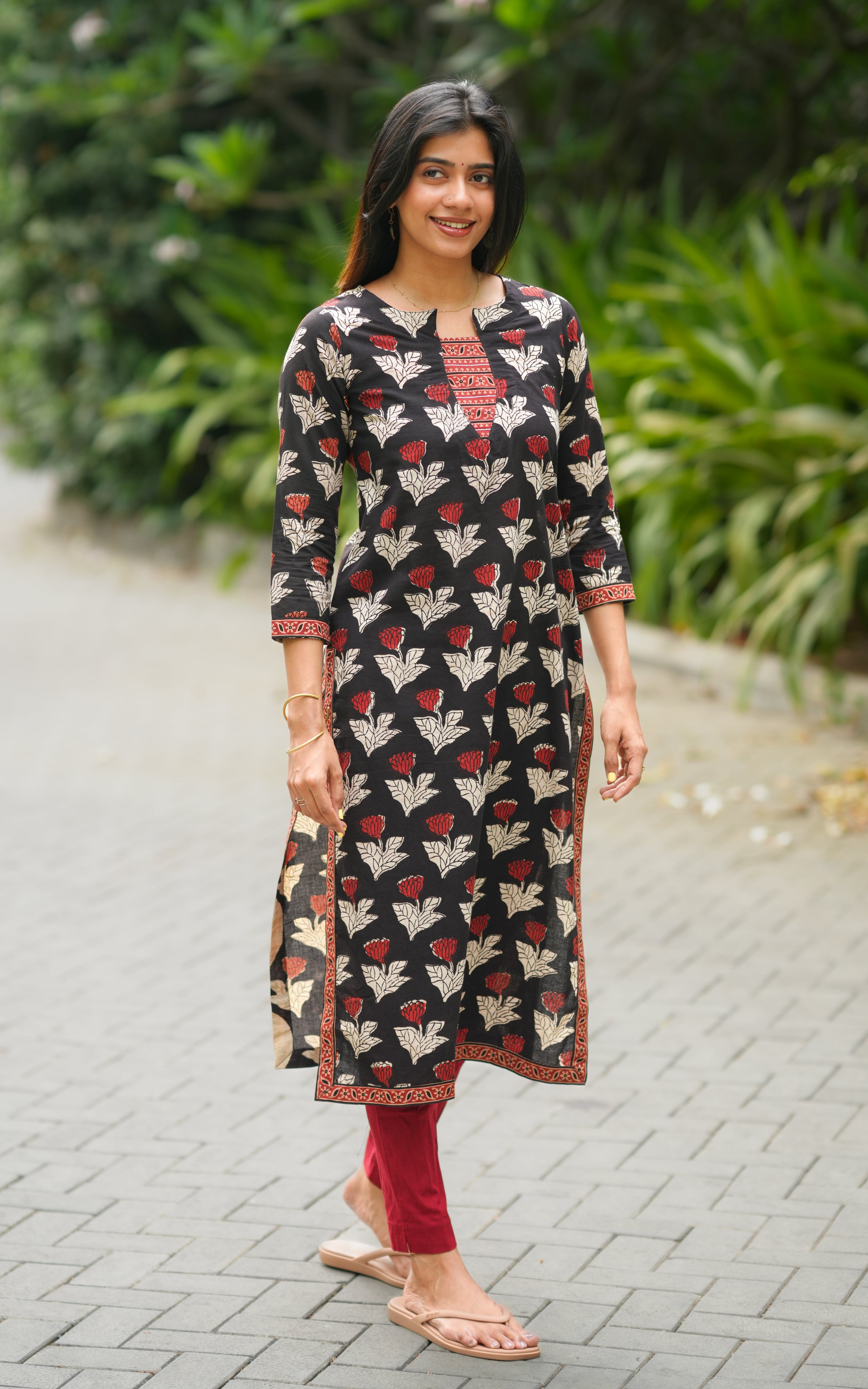 Black stylish straight cut kurti for women