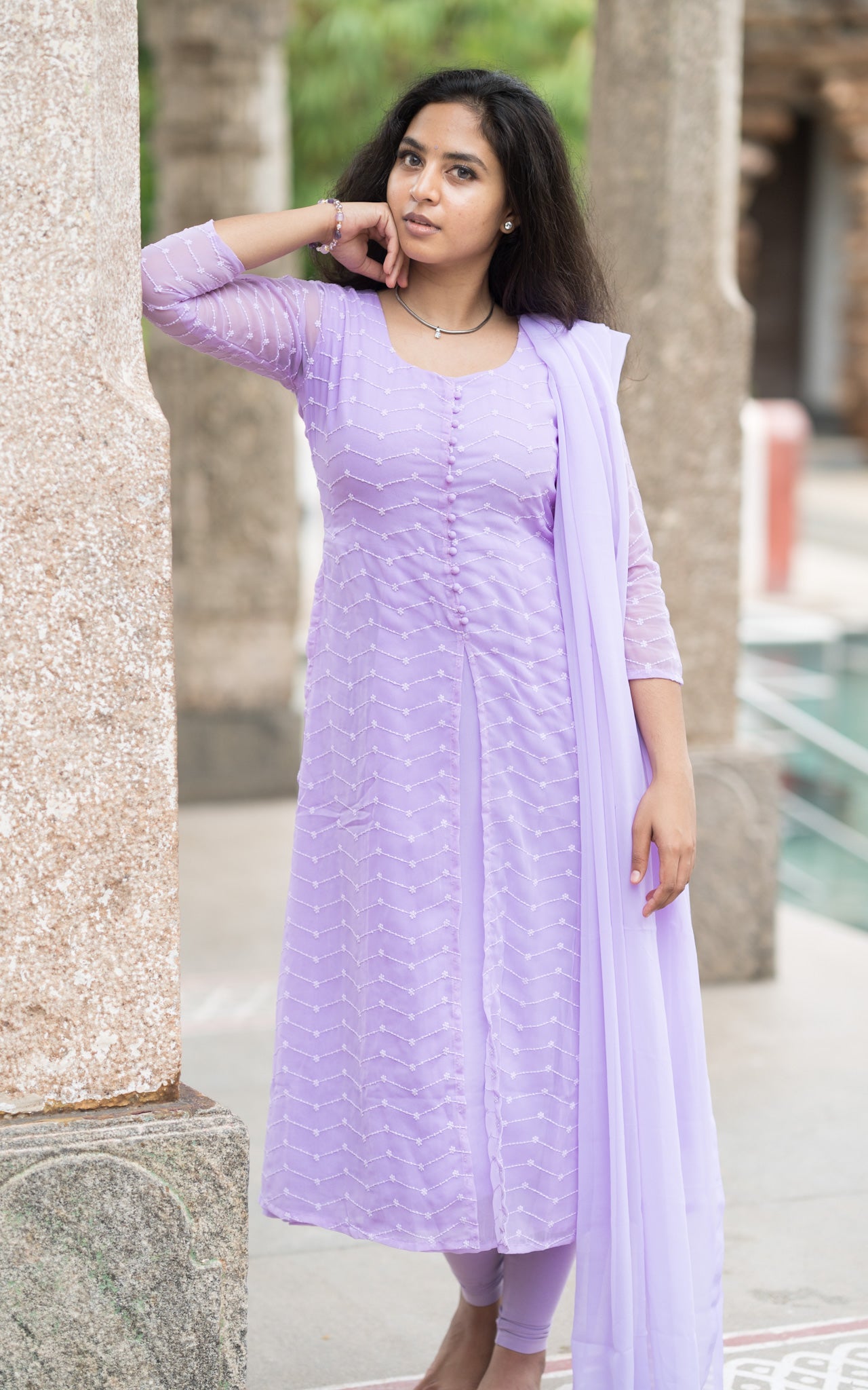 Jyothika’s outfit in the temple scene