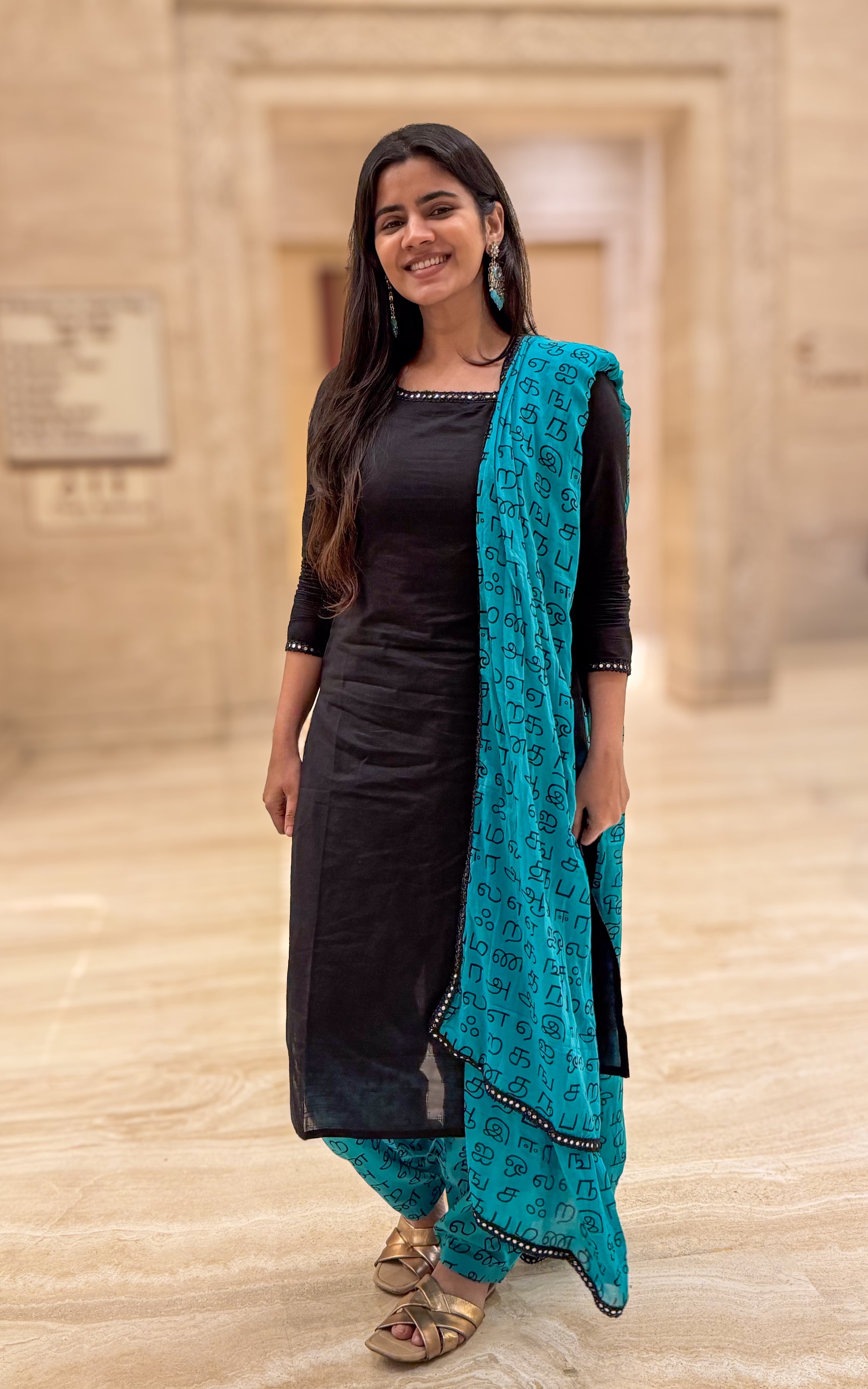 Idhu kathirvelan Kadhal Nayan 1 (Kurti+Pant+Dupatta)