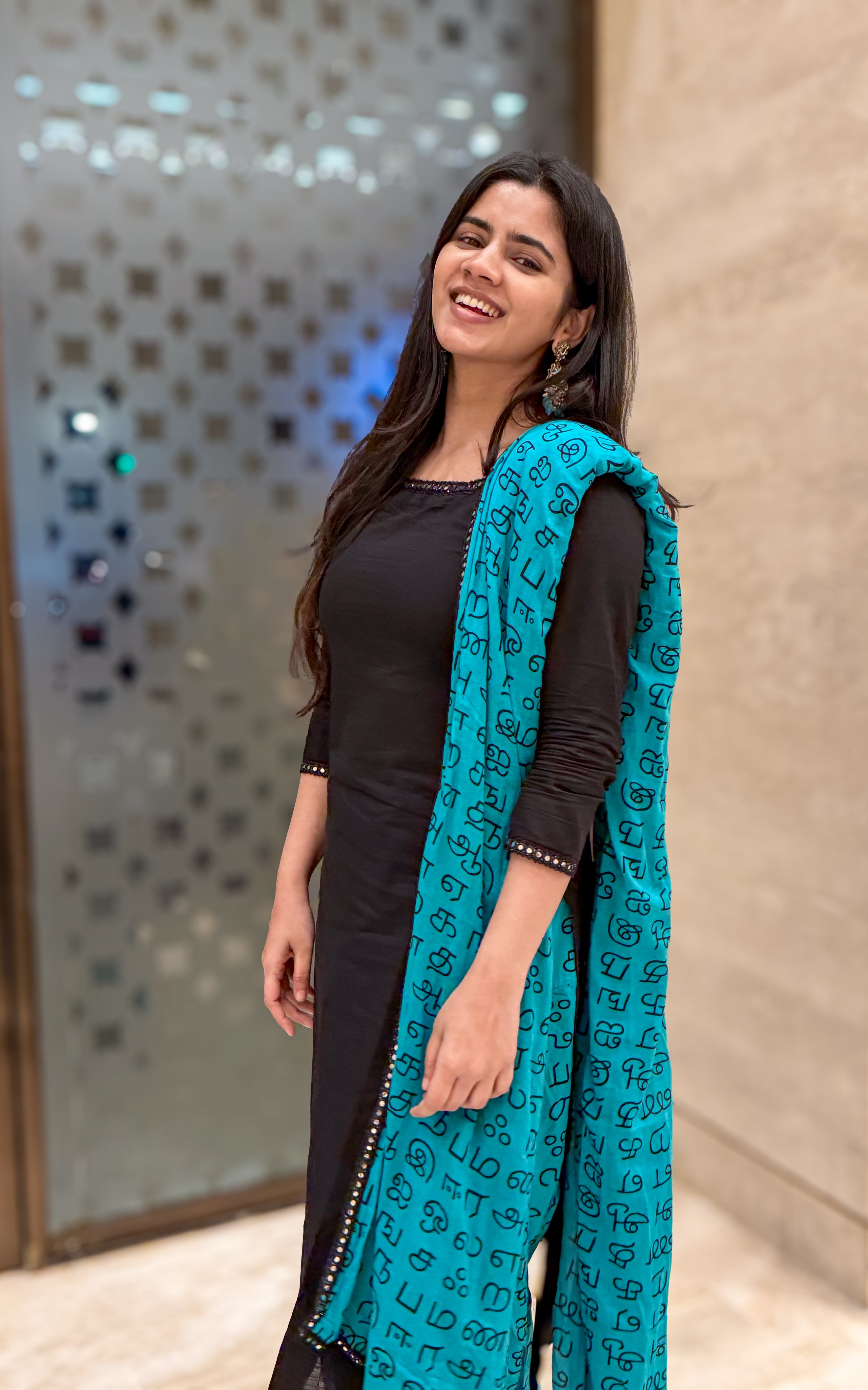 Idhu kathirvelan Kadhal Nayan 1 (Kurti+Pant+Dupatta)