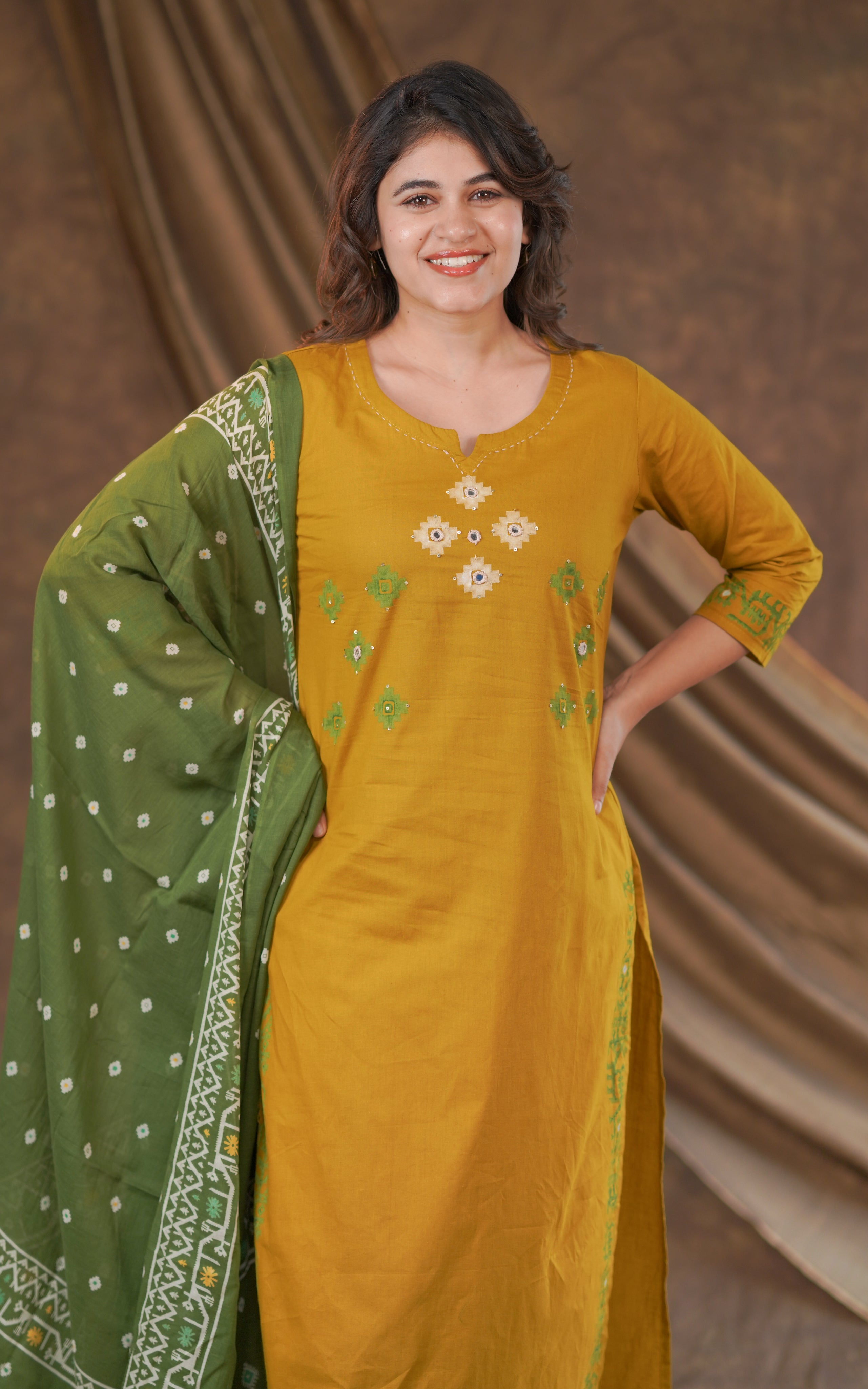 Rasvini Handblock (Kurti+Pant+Dupatta)