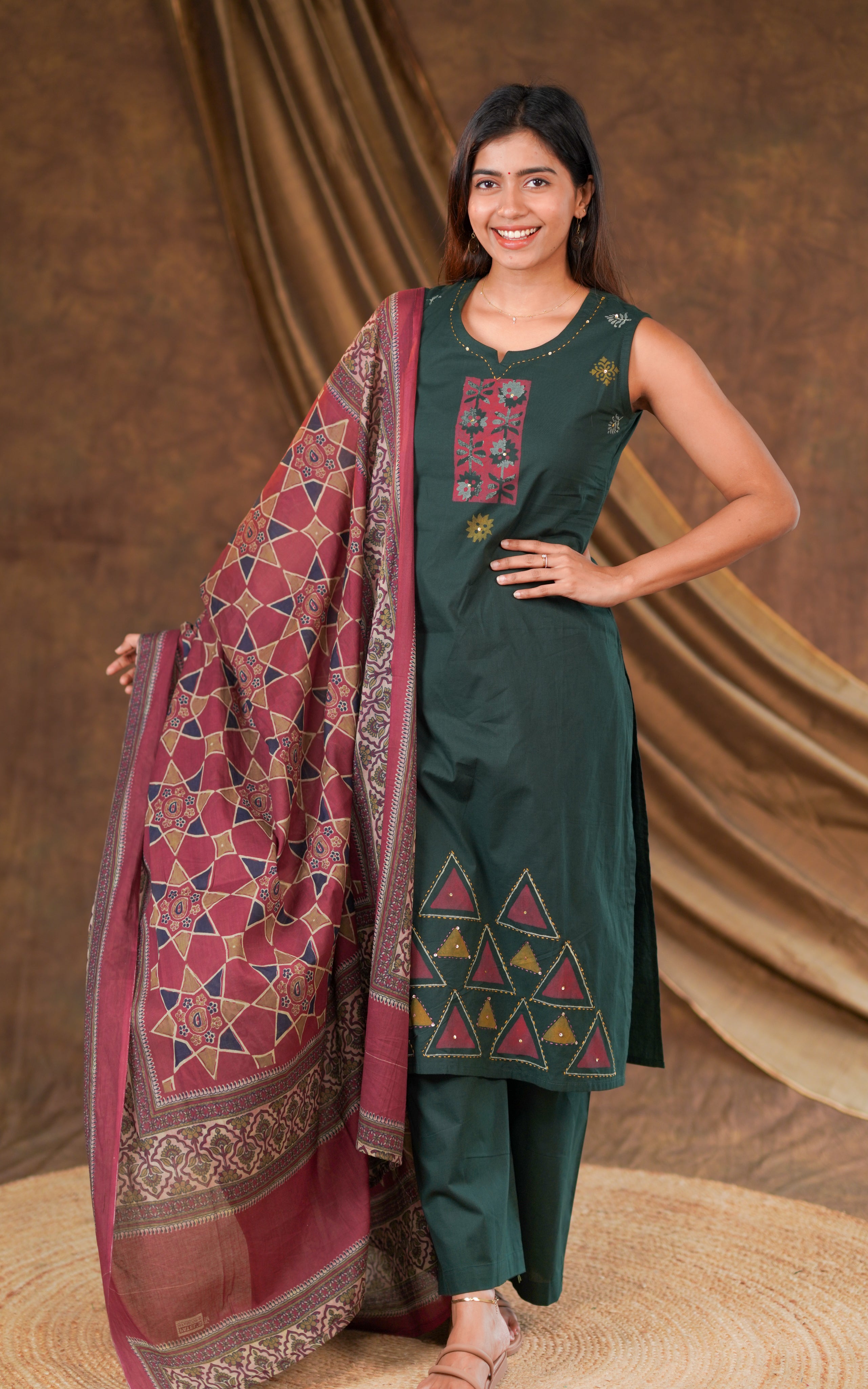 sleeveless straight cut kurti for women