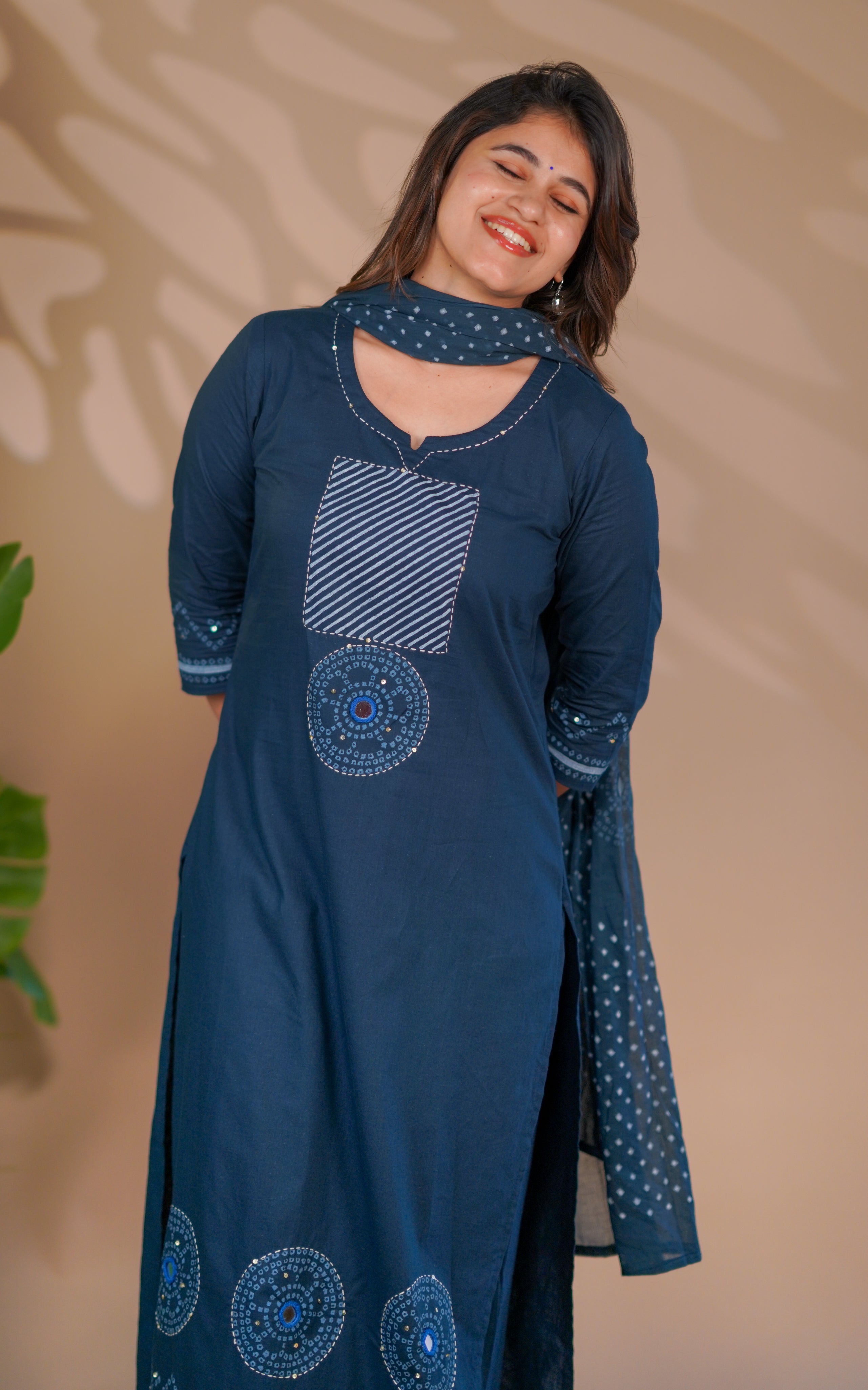 Daily wear straight cut kurti sets 
