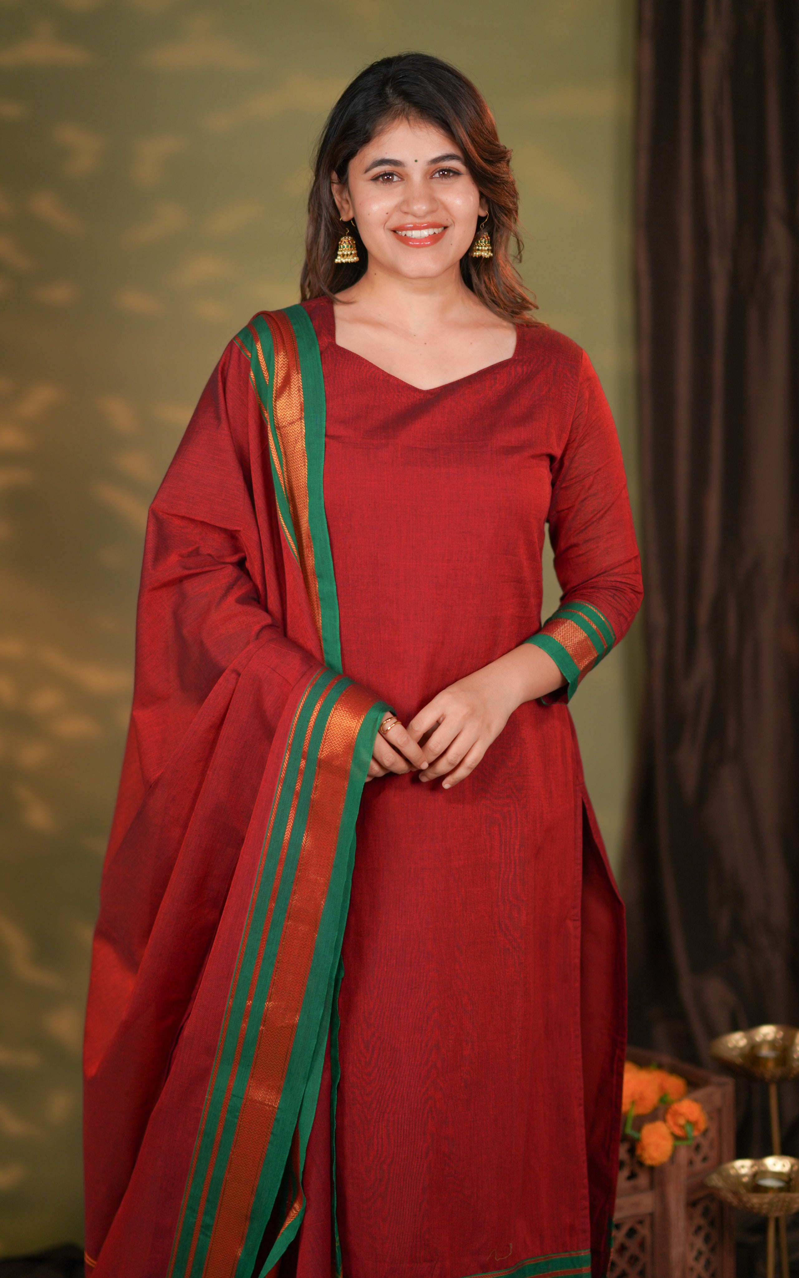 Aadhvita Maroon (Kurti+Dupatta)
