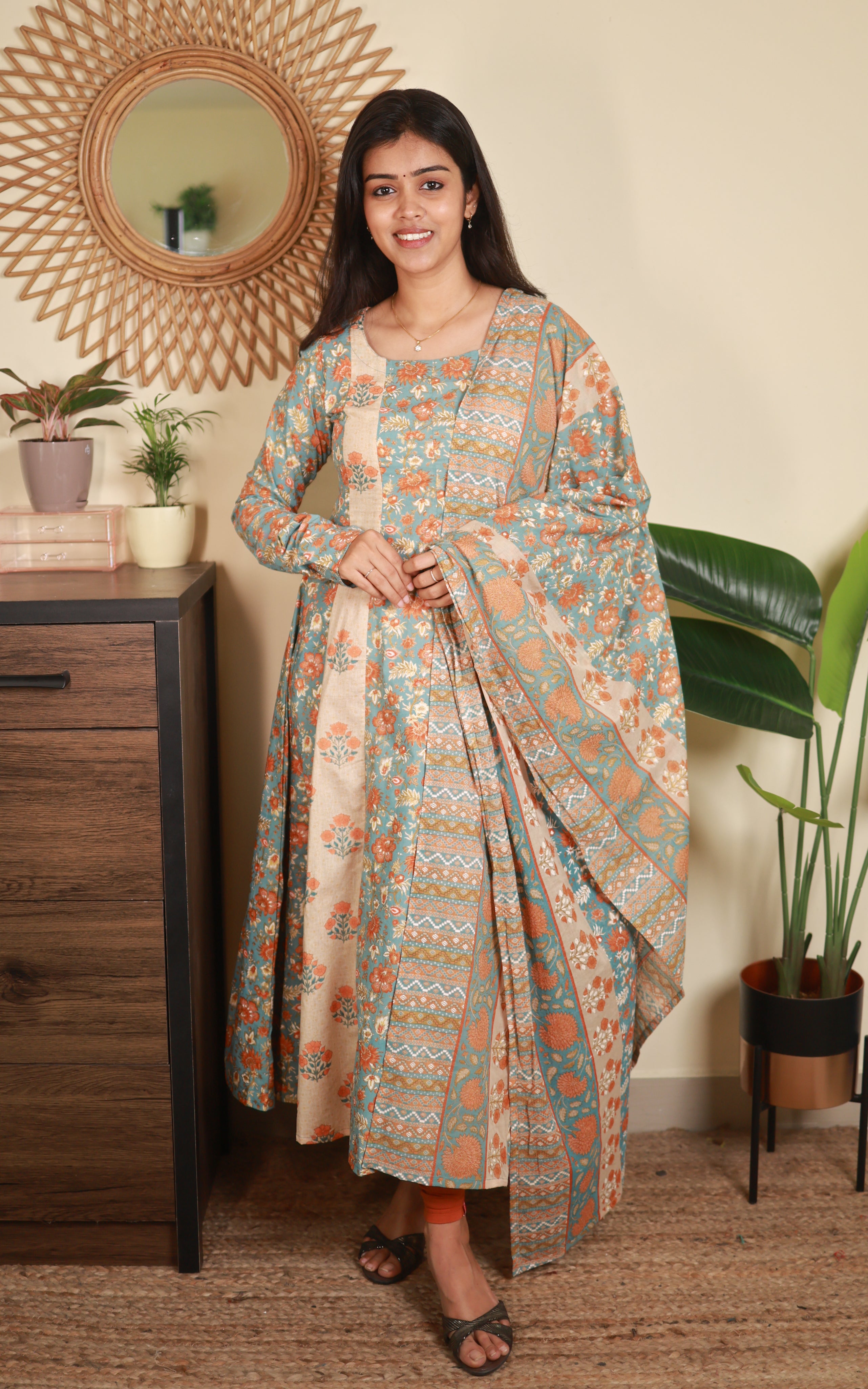 Dhee (Kurti+Dupatta)