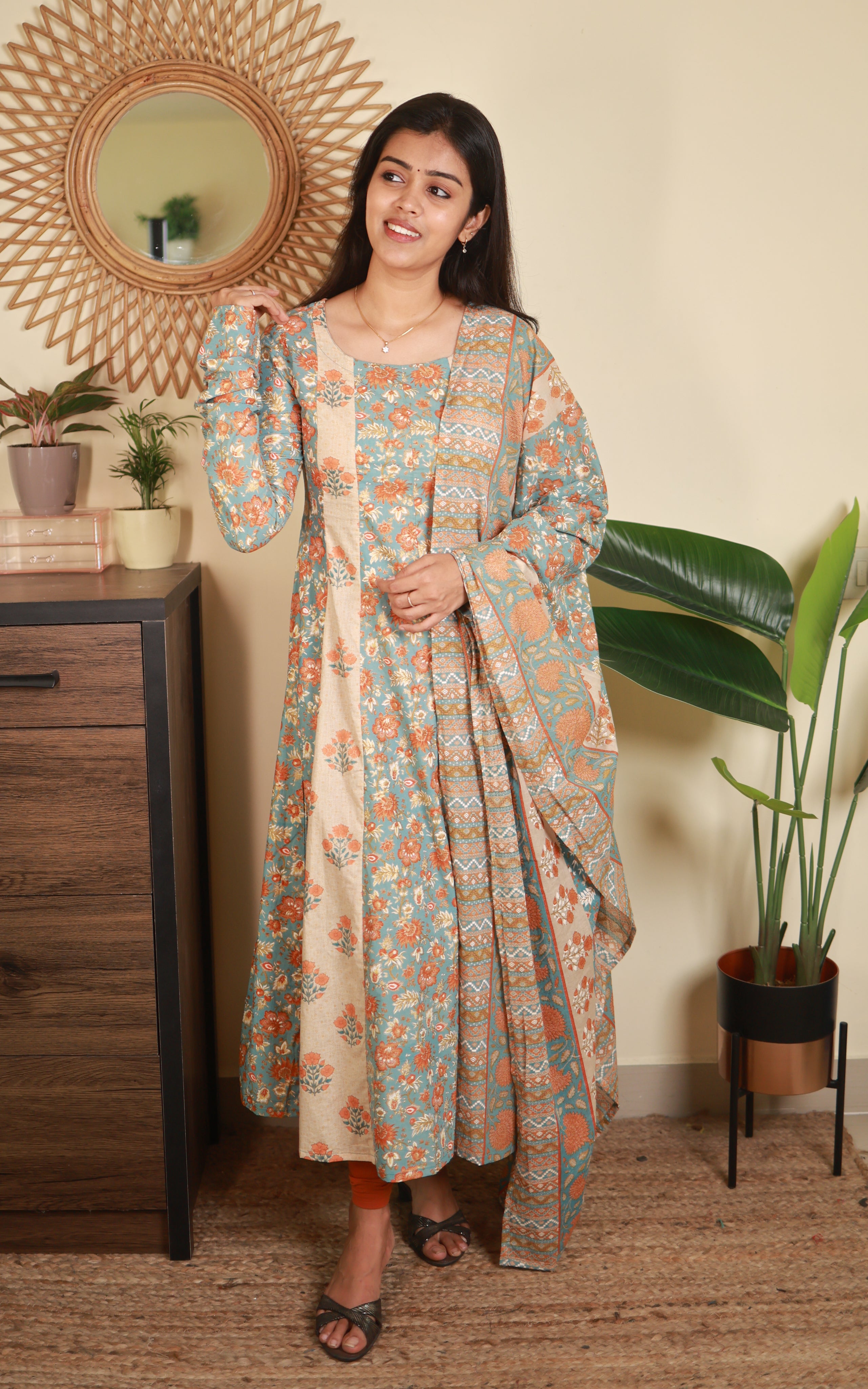 Dhee (Kurti+Dupatta)