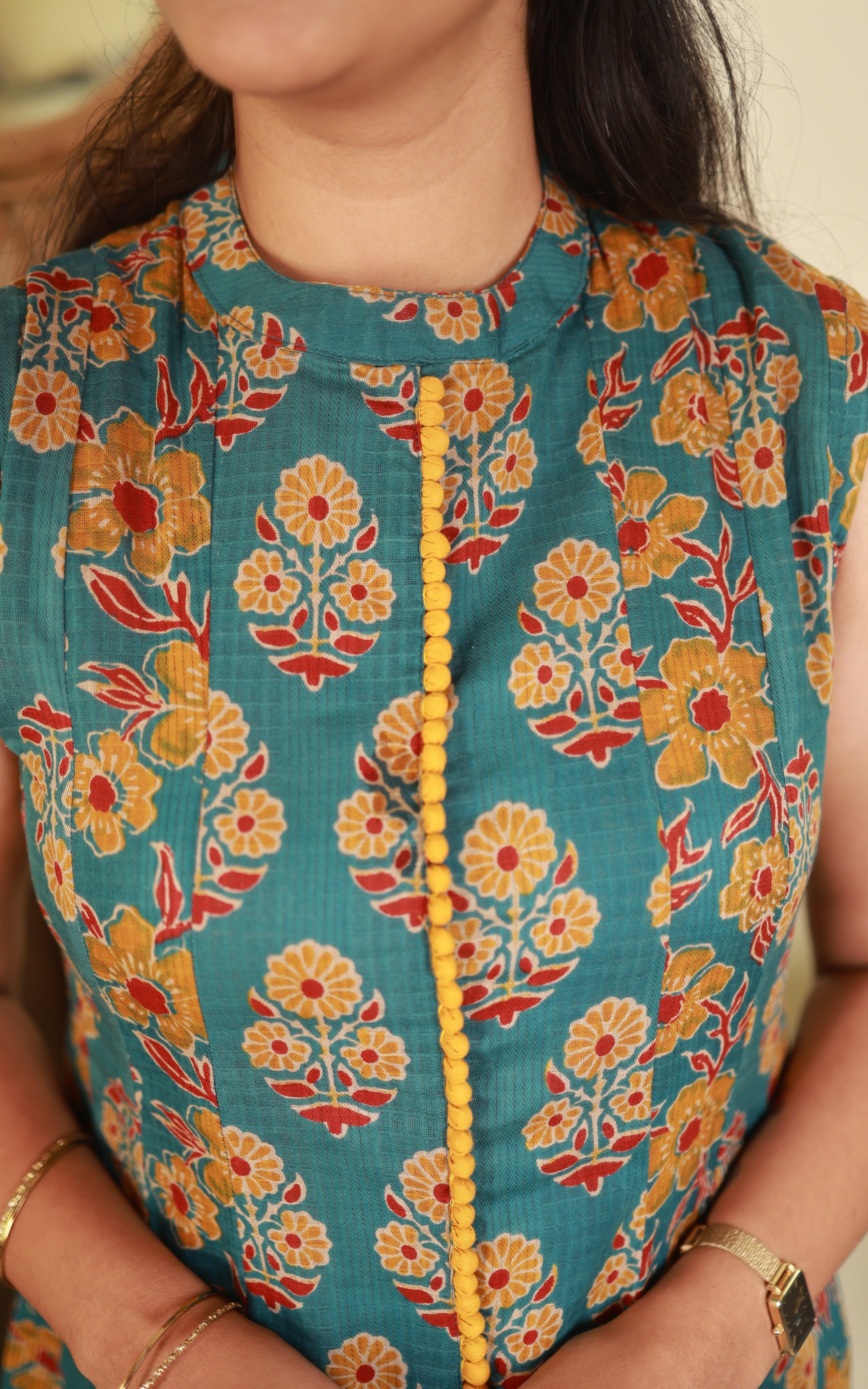 Rithuja (Sleeveless/Fabric given inside the product for Sleeve)