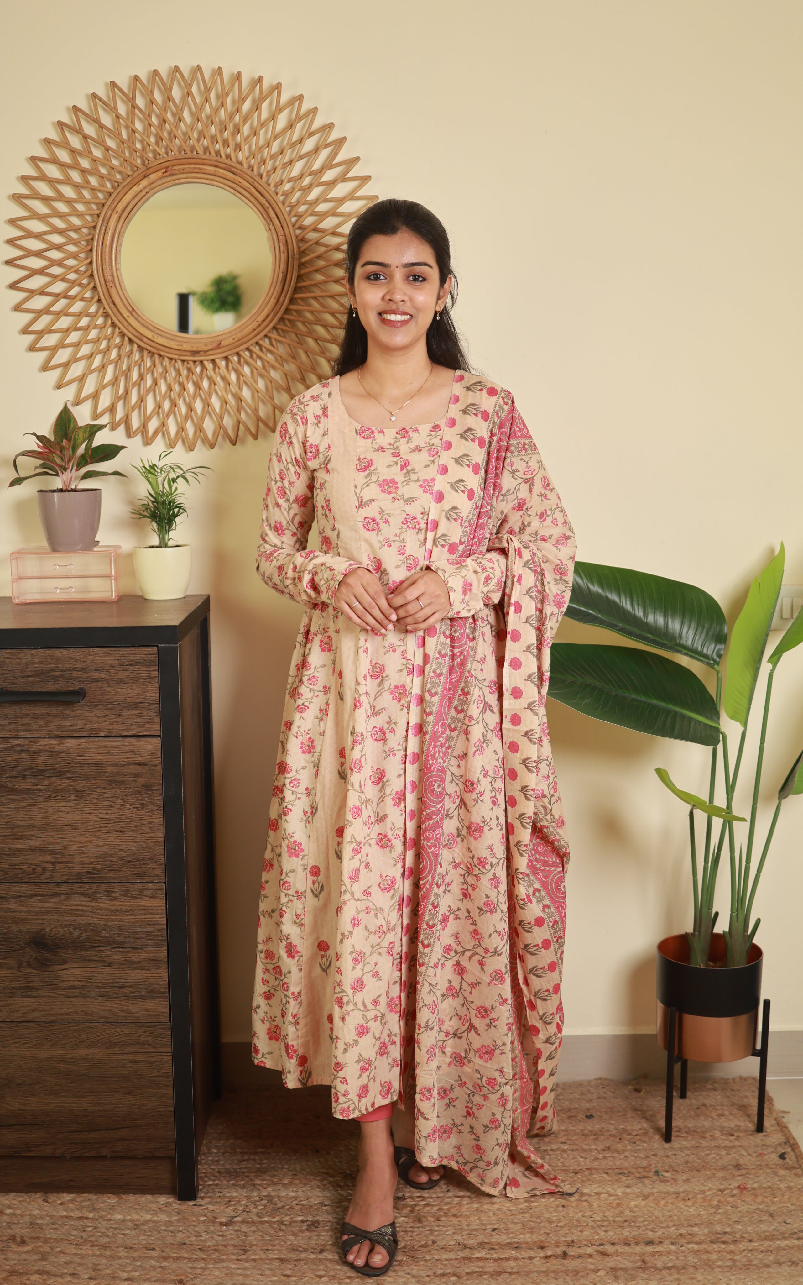 Smirtha (Kurti+Dupatta)