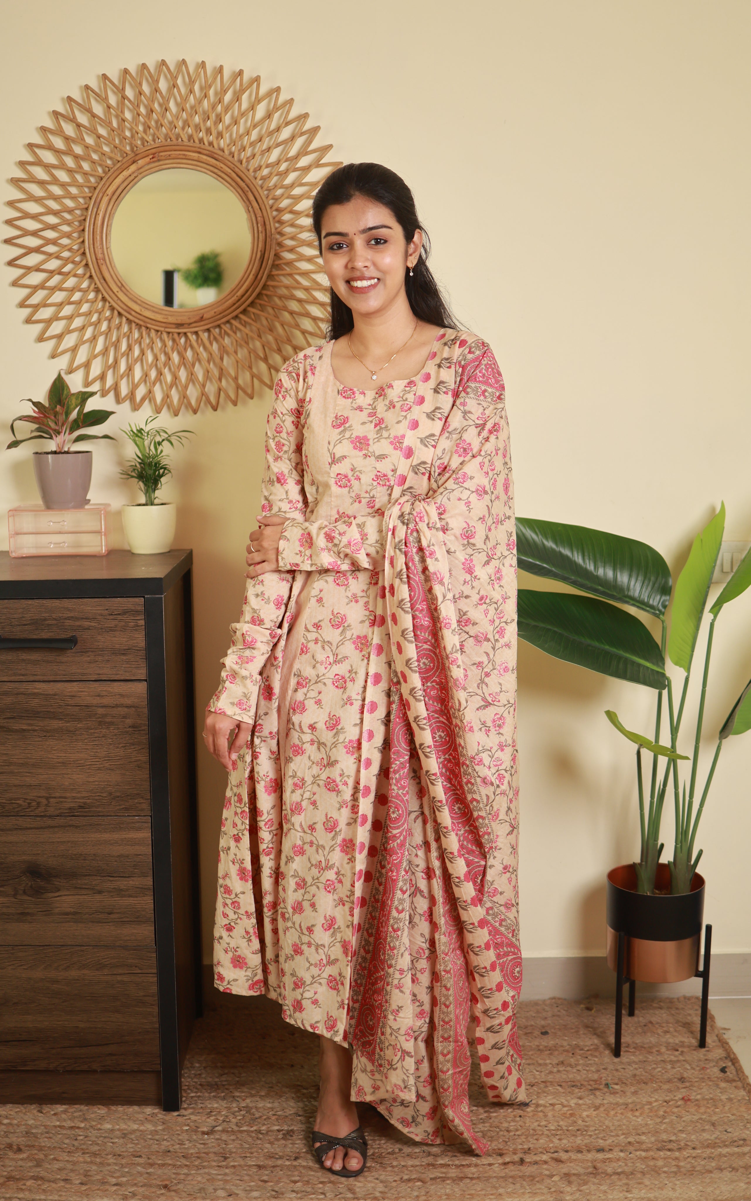 Smirtha (Kurti+Dupatta)