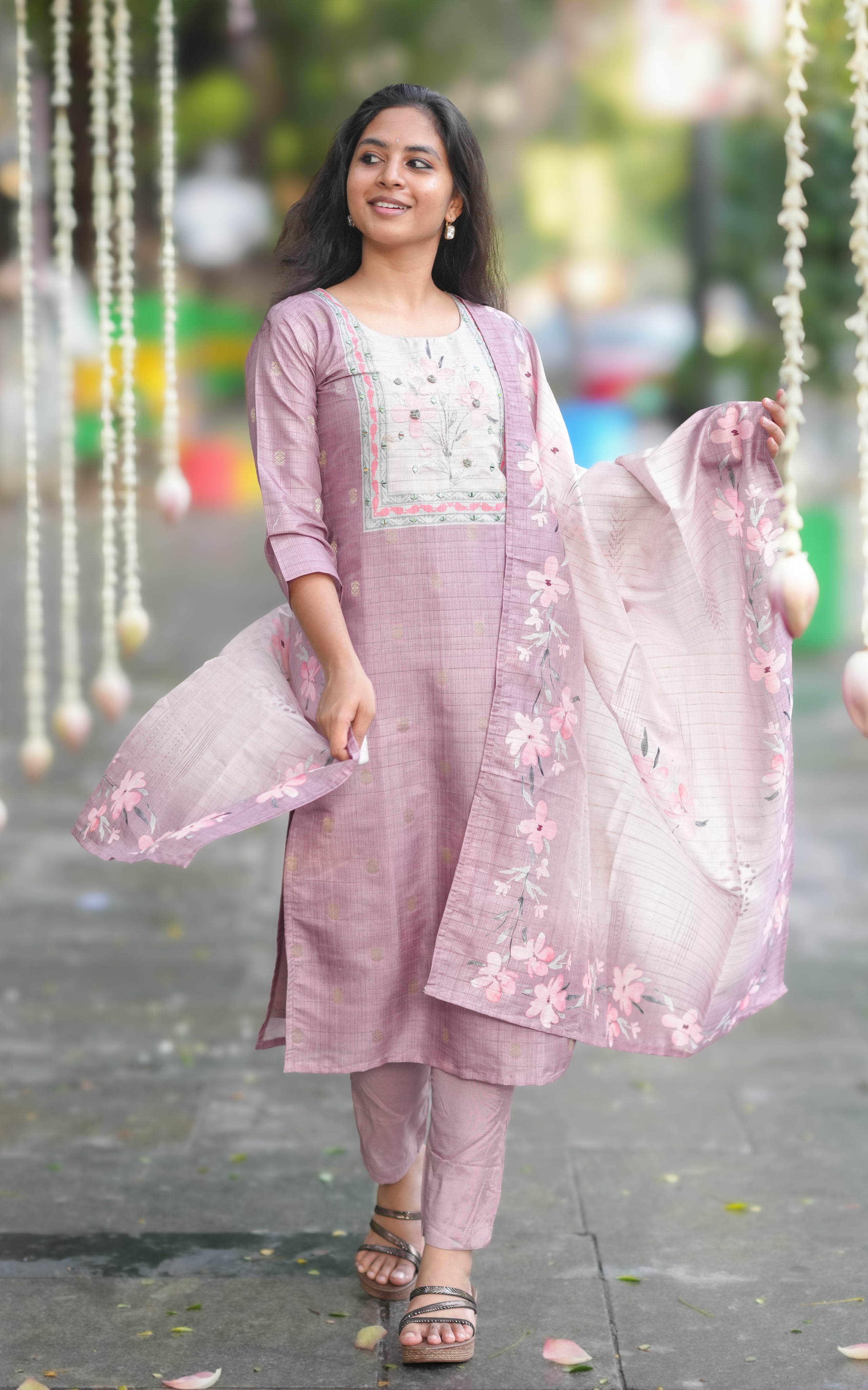 Rasinaa Onion Pink (Kurti+Pant+Dupatta)