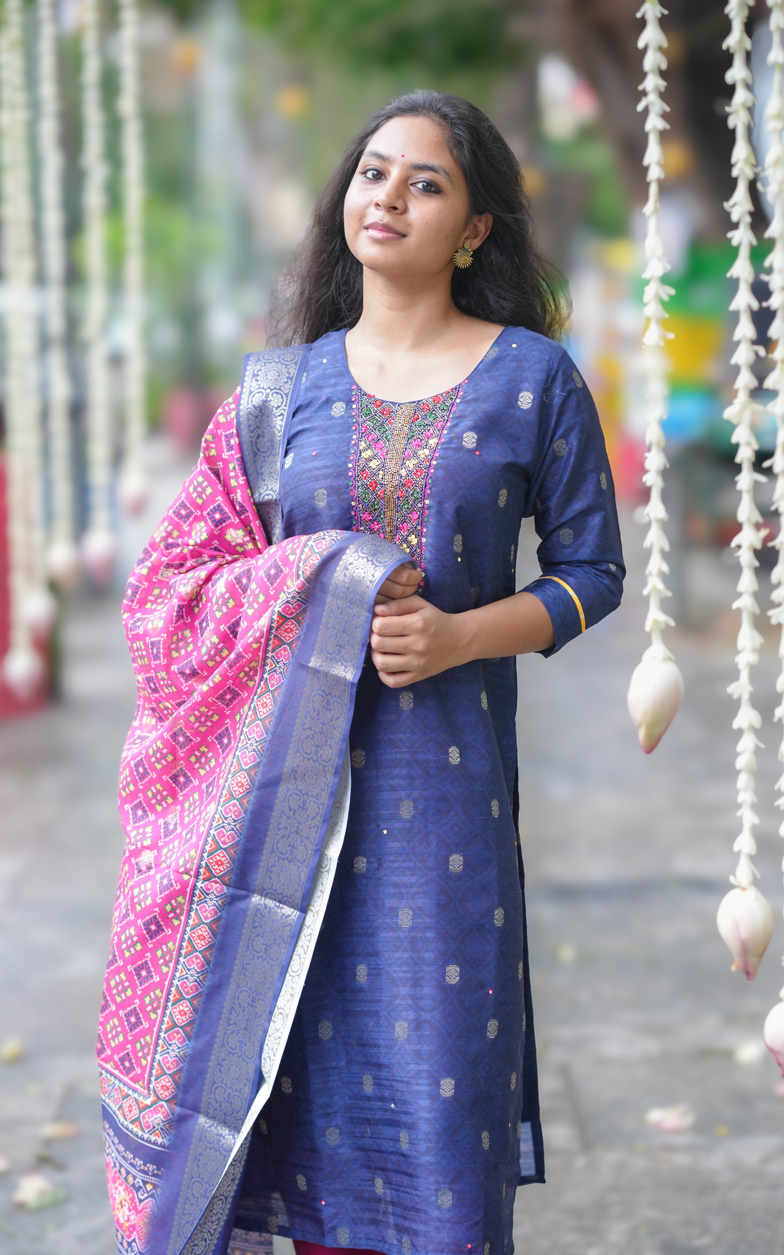 Margali Poove A (Kurti+Dupatta)