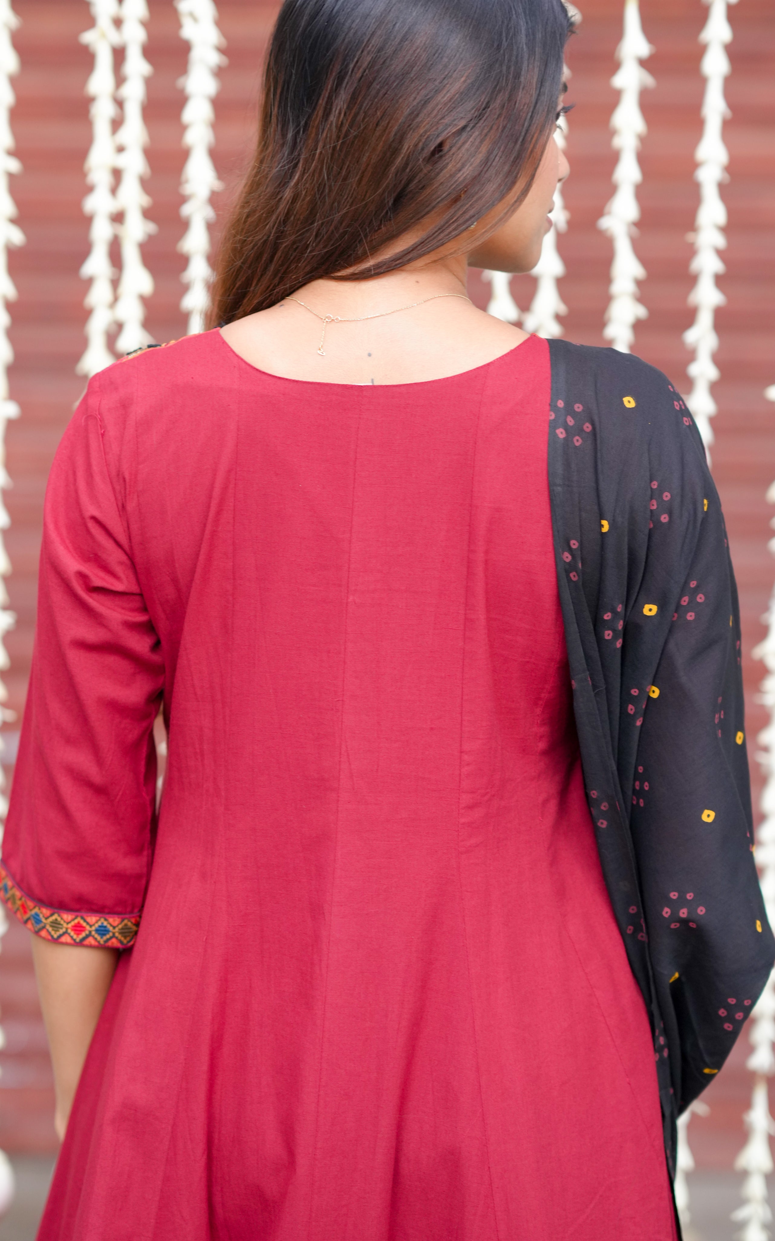 Poongkodi Maroon (Kurti+Dupatta)