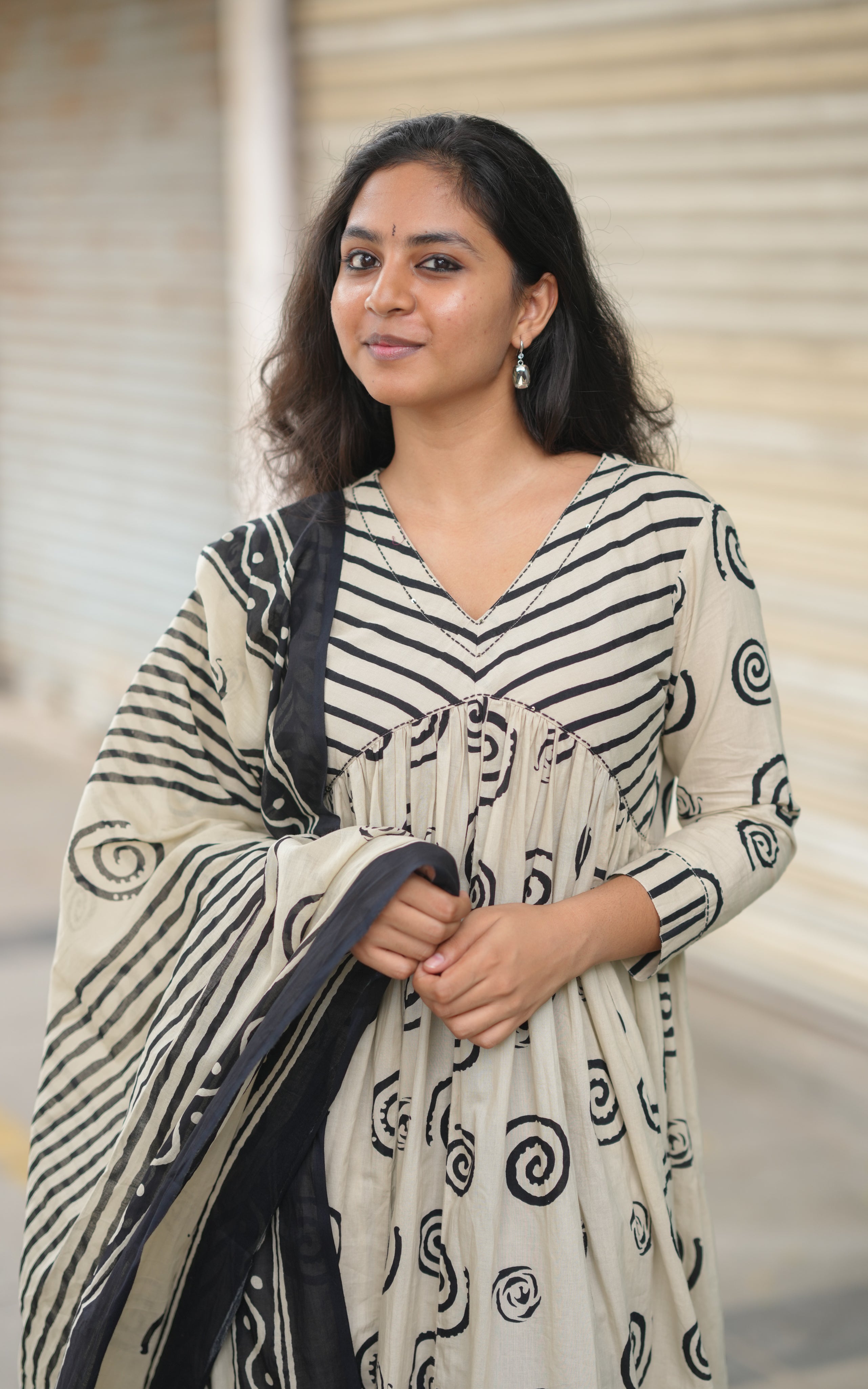 Nirupama B (Kurti+Dupatta)