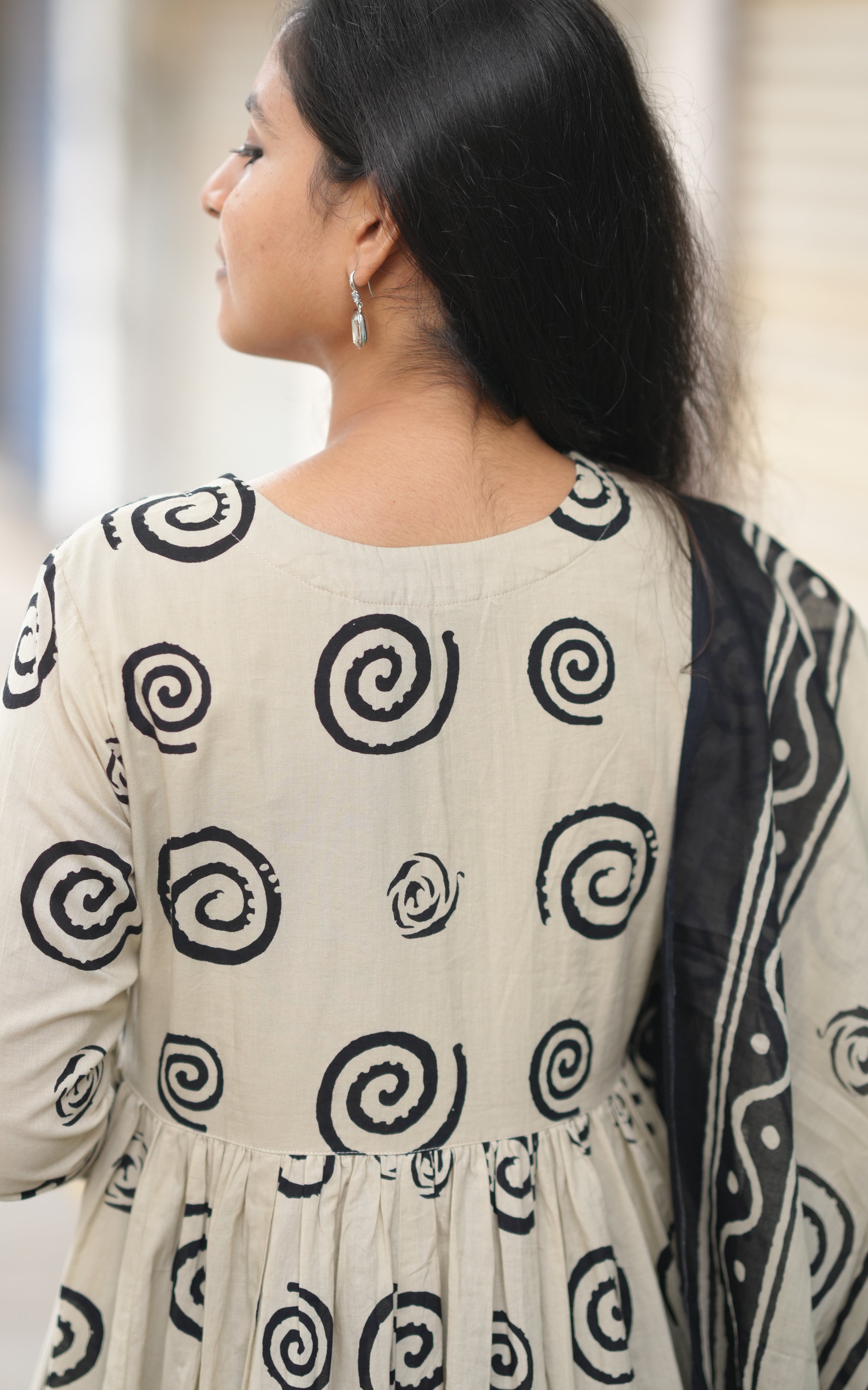 Nirupama B (Kurti+Dupatta)