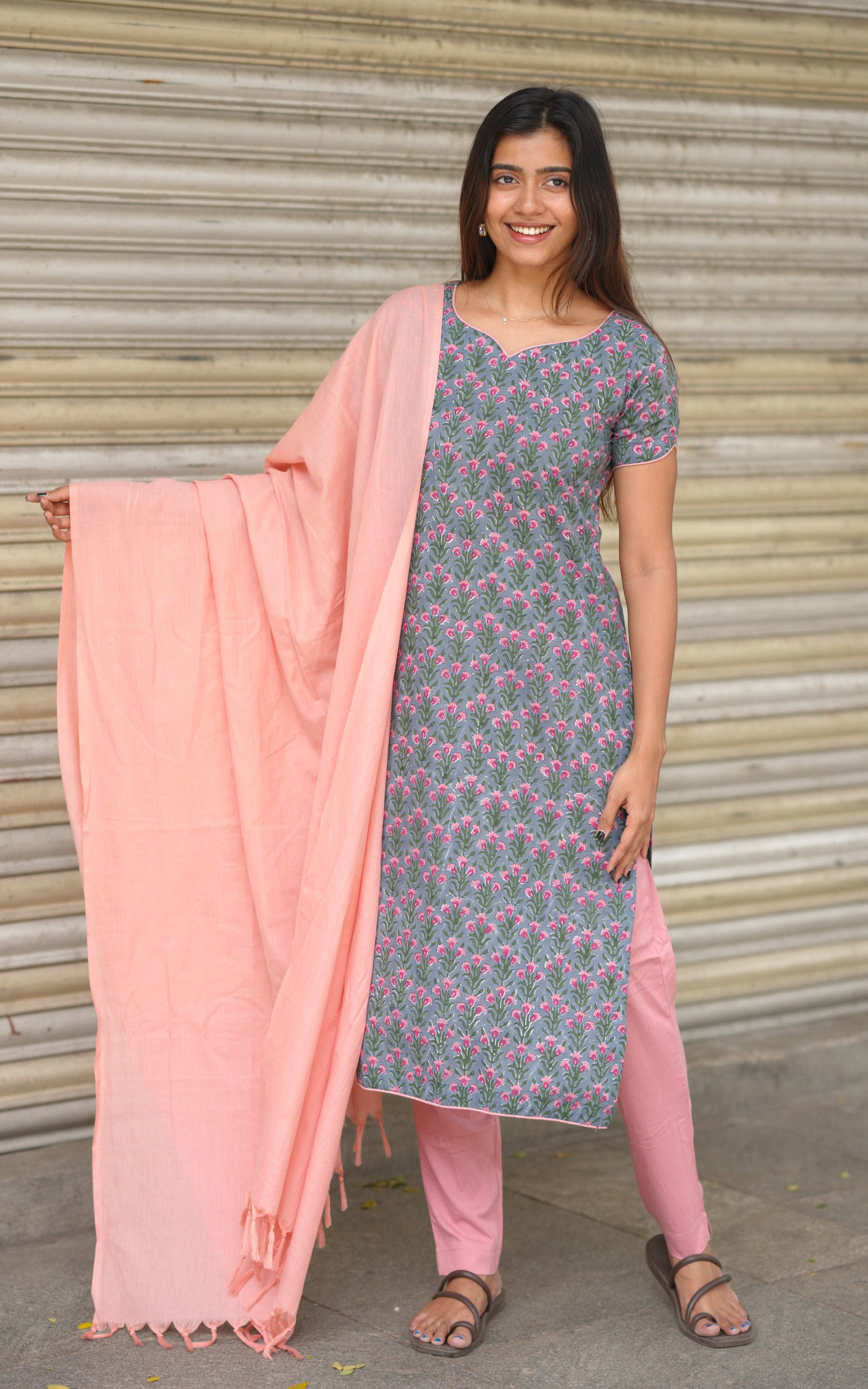 Calista C (Kurti+Dupatta)