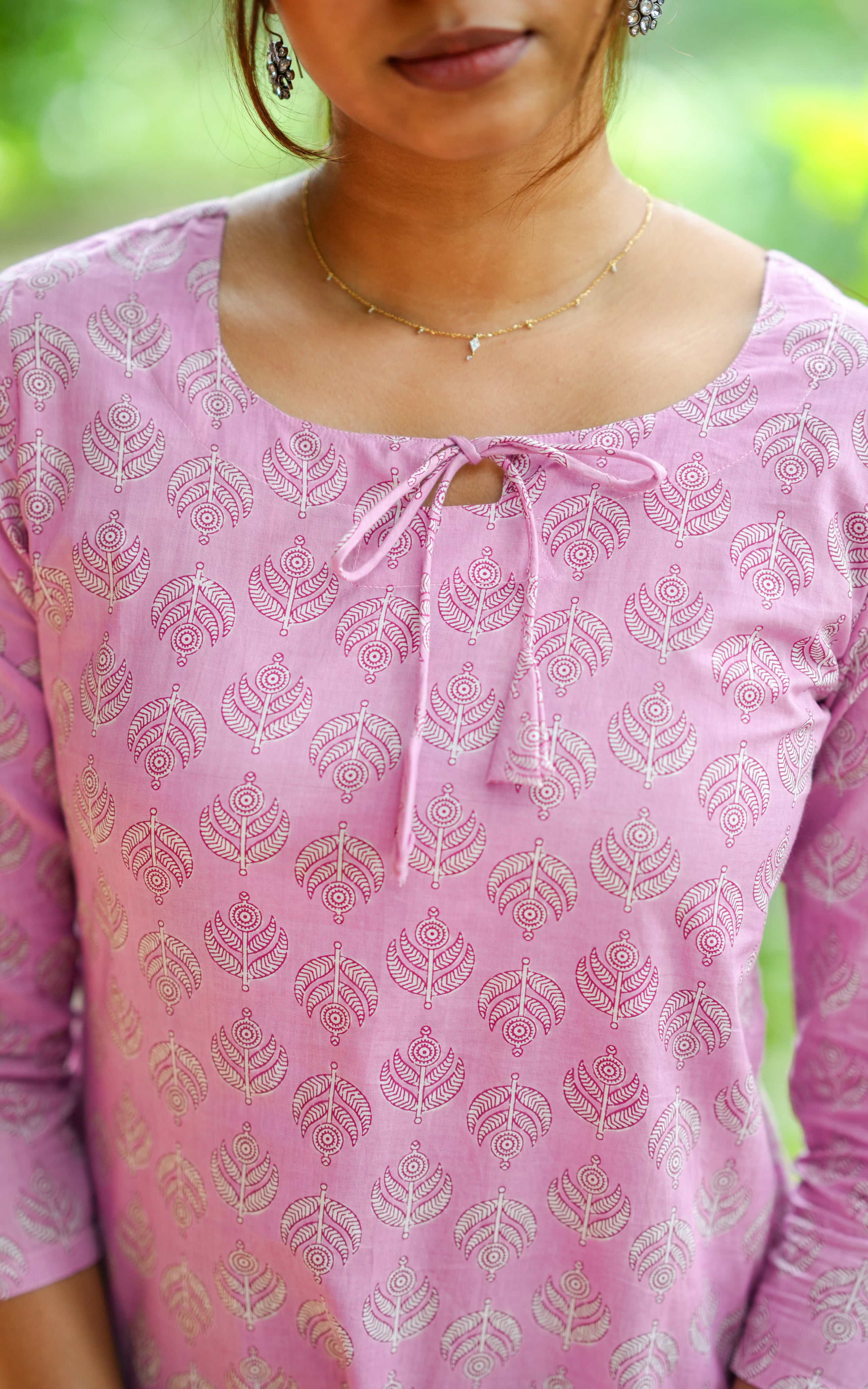  Everyday straight-cut kurti with subtle prints for a stylish yet simple look.
