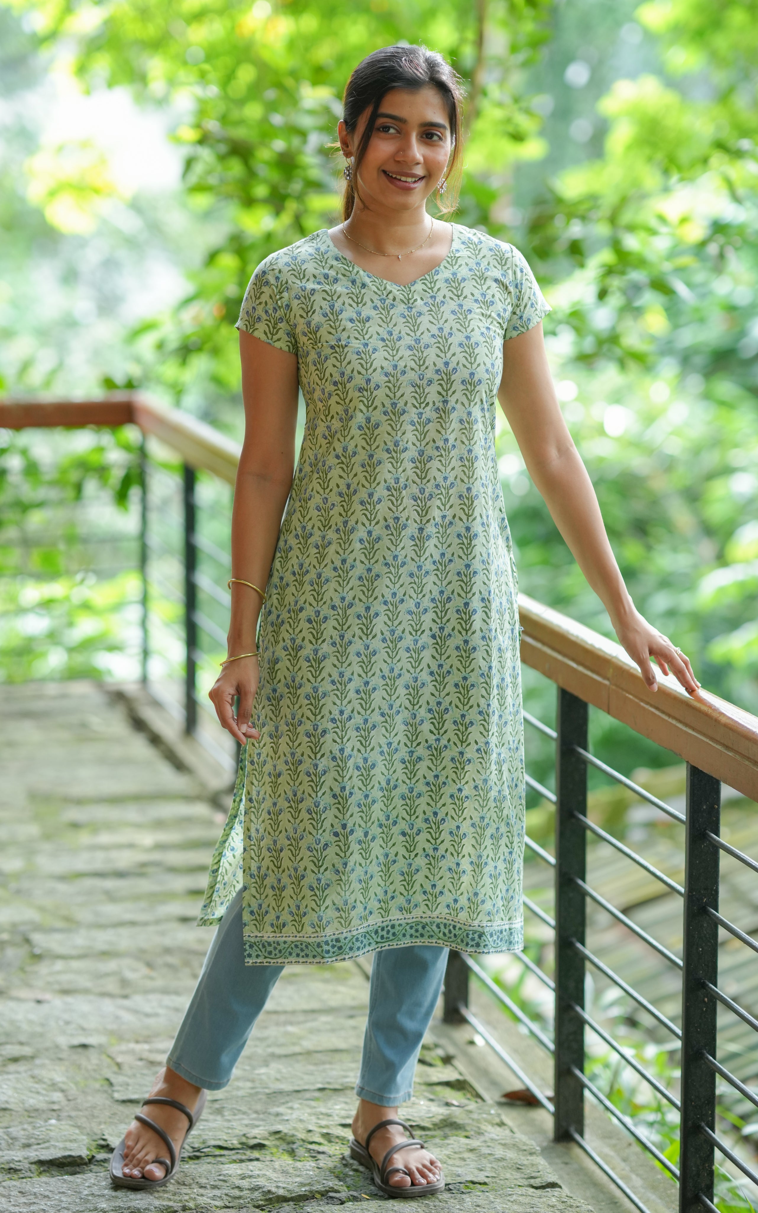  Effortless straight-cut kurti designed for everyday comfort and ease.