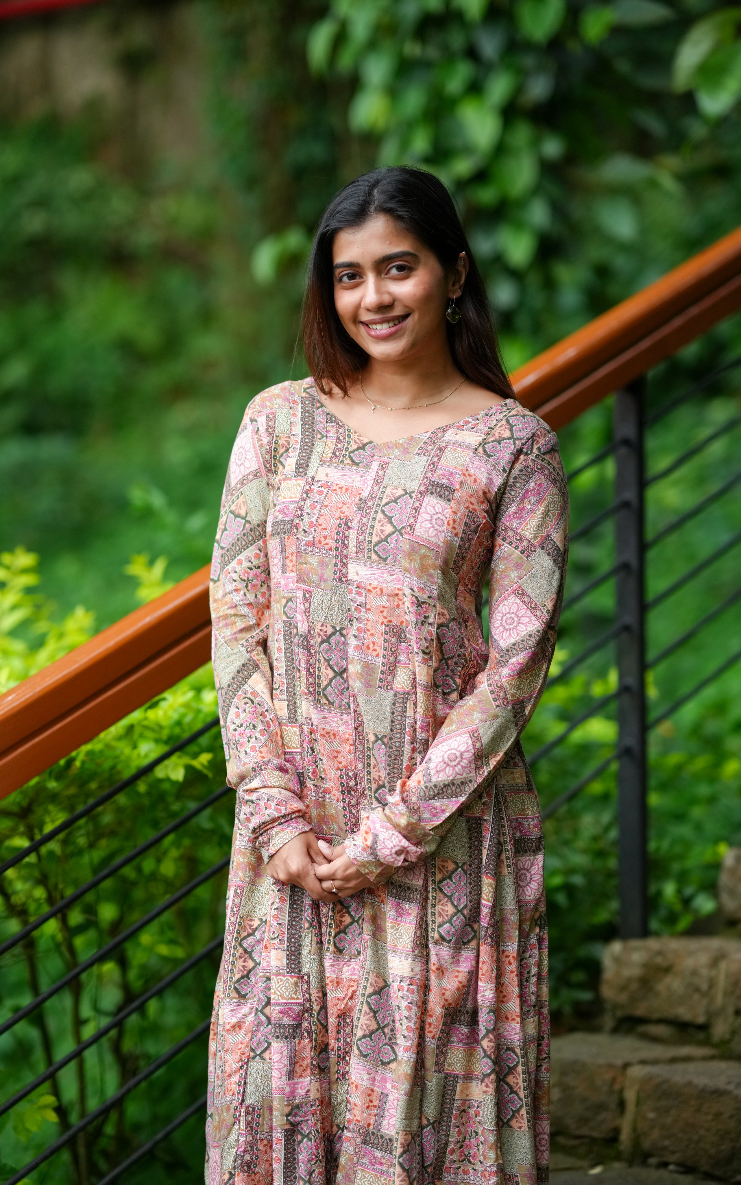 gathered sleeve Anarkali kurti
