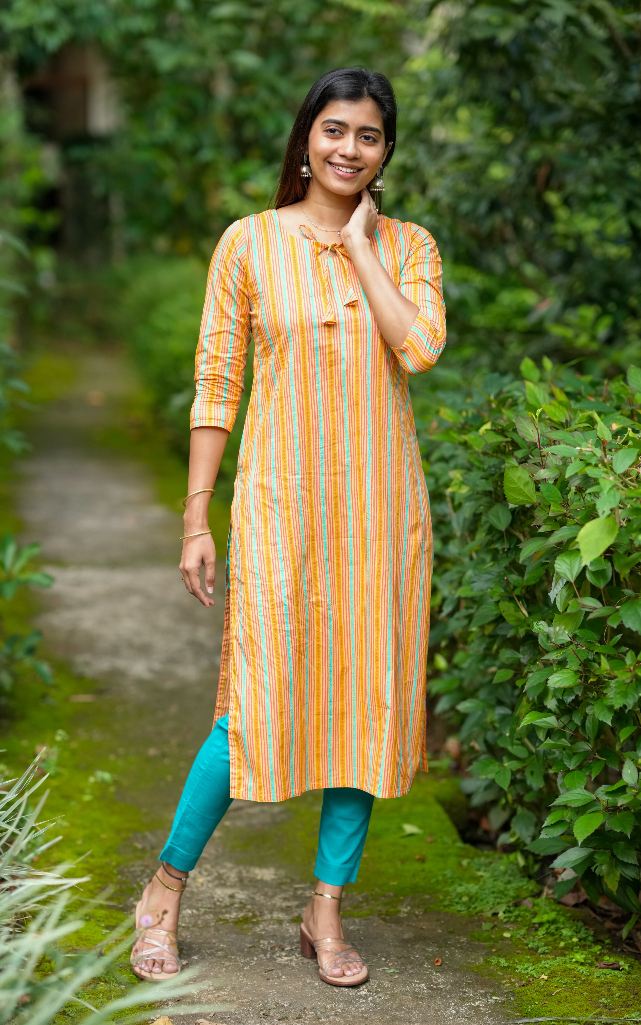  Modest yet stylish — perfect for everyday traditional wear.