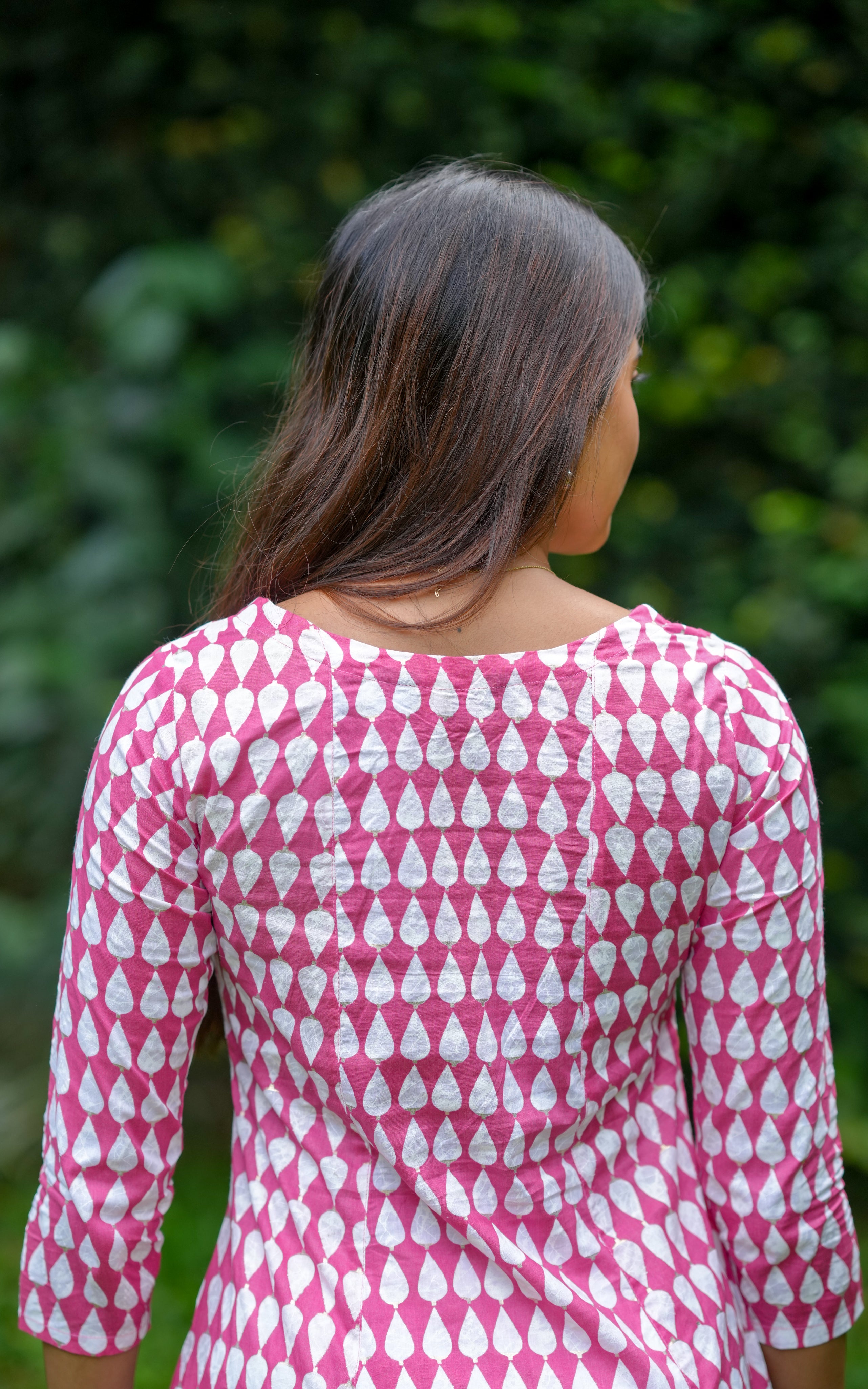 Simple ethnic wear