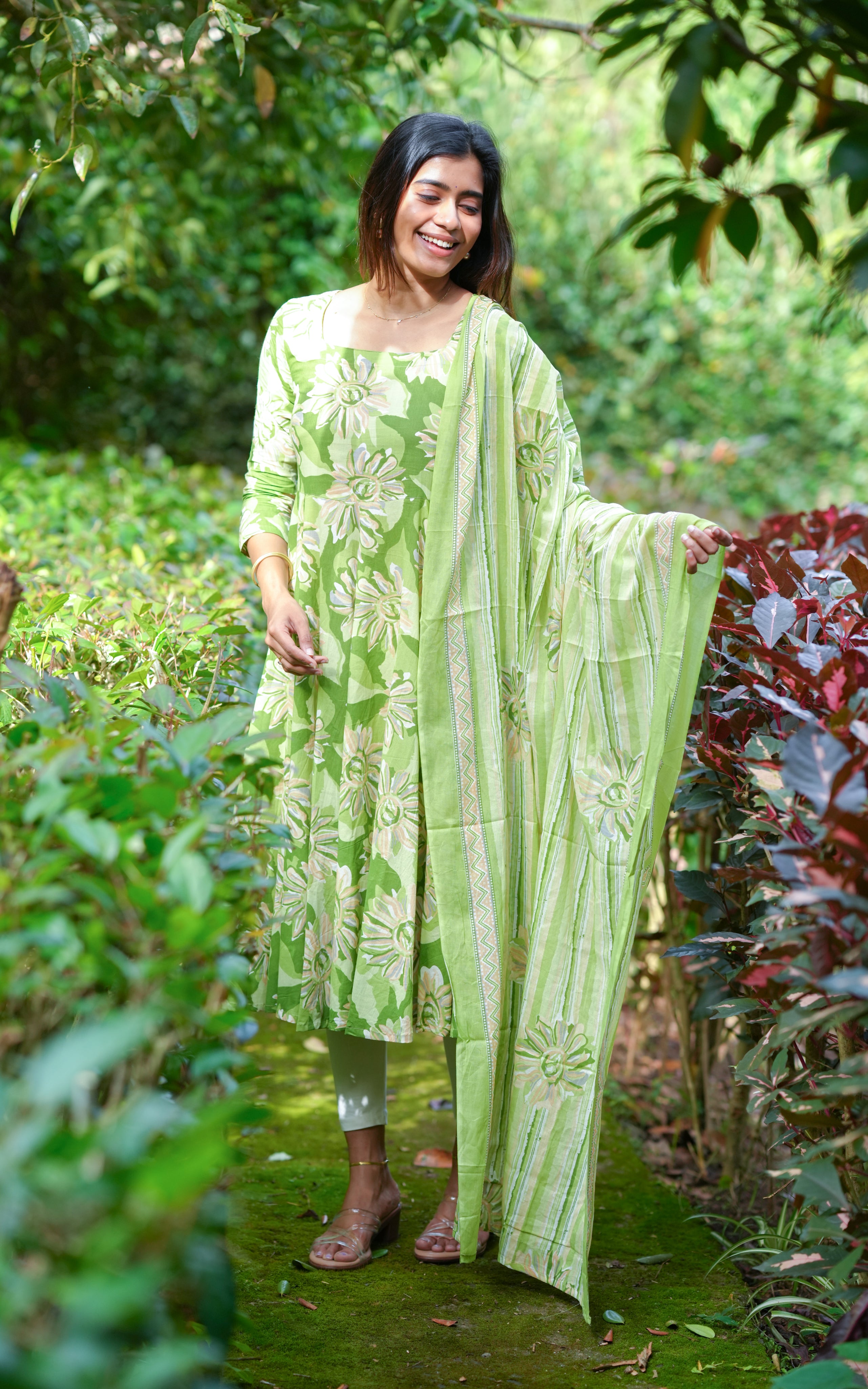Anarkali kurti