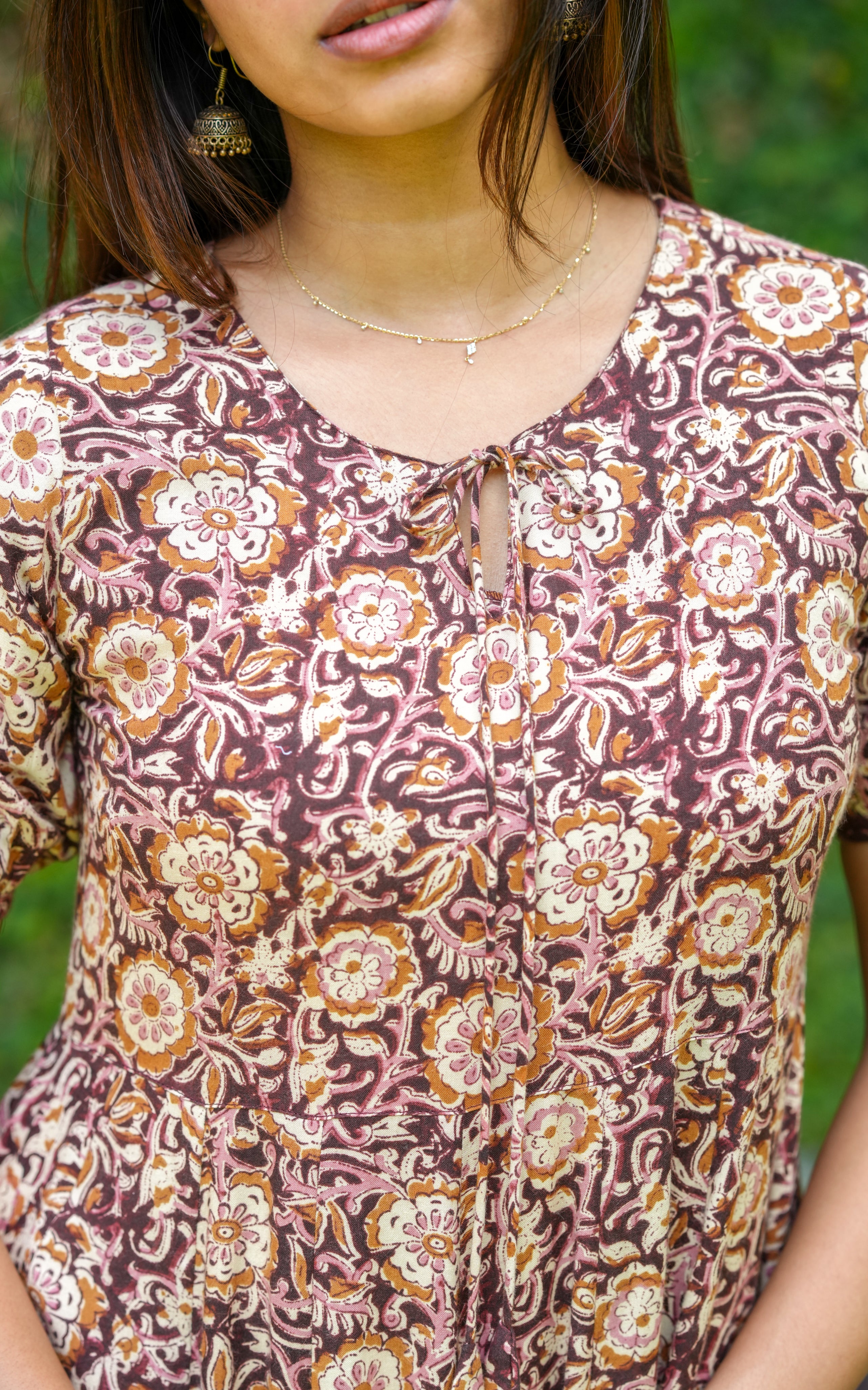 Simple ethnic wear