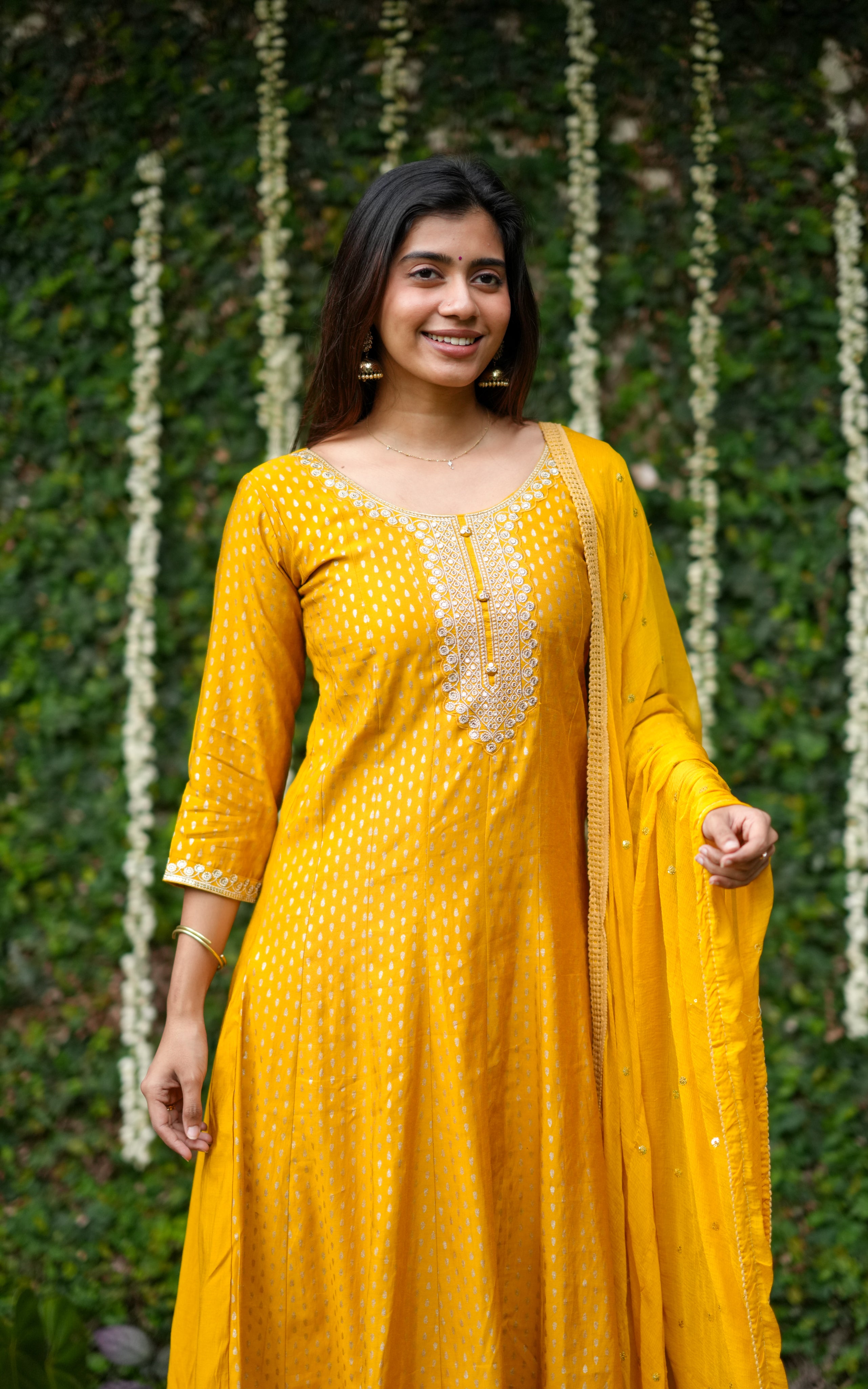Suganthi B (Kurti+Pant+Dupatta)