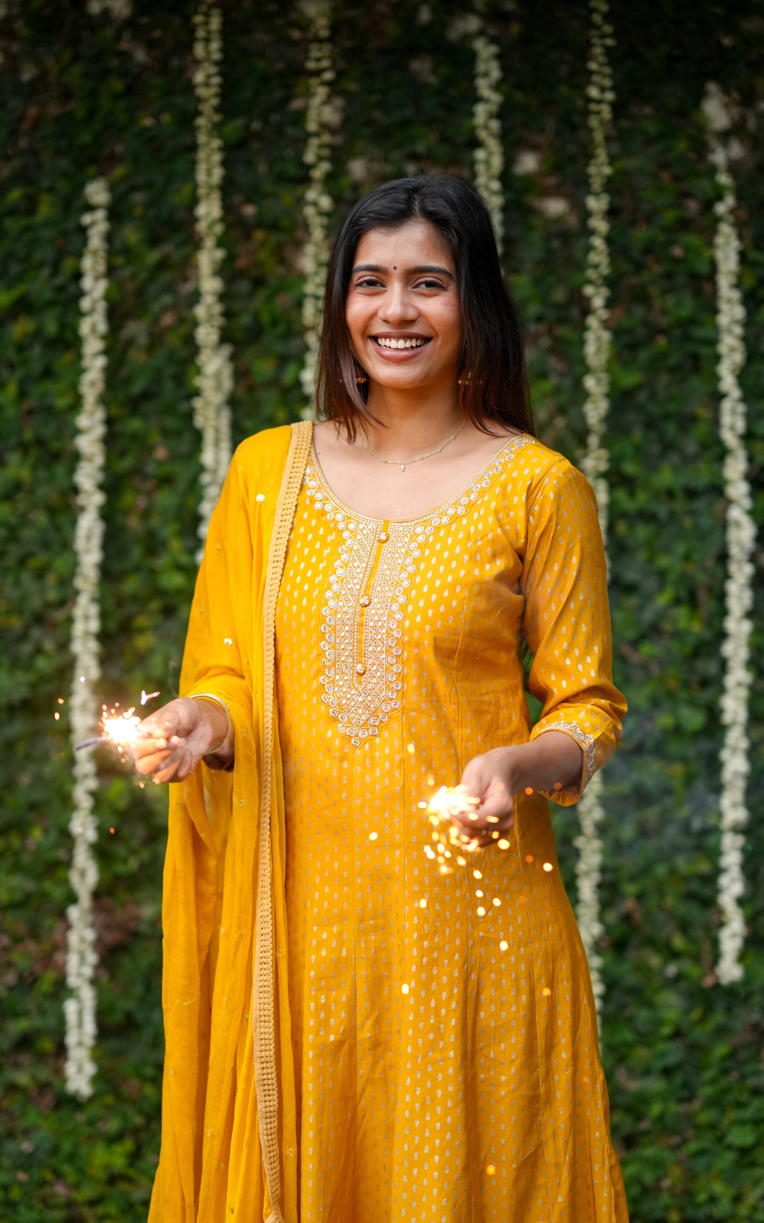 Suganthi B (Kurti+Pant+Dupatta)
