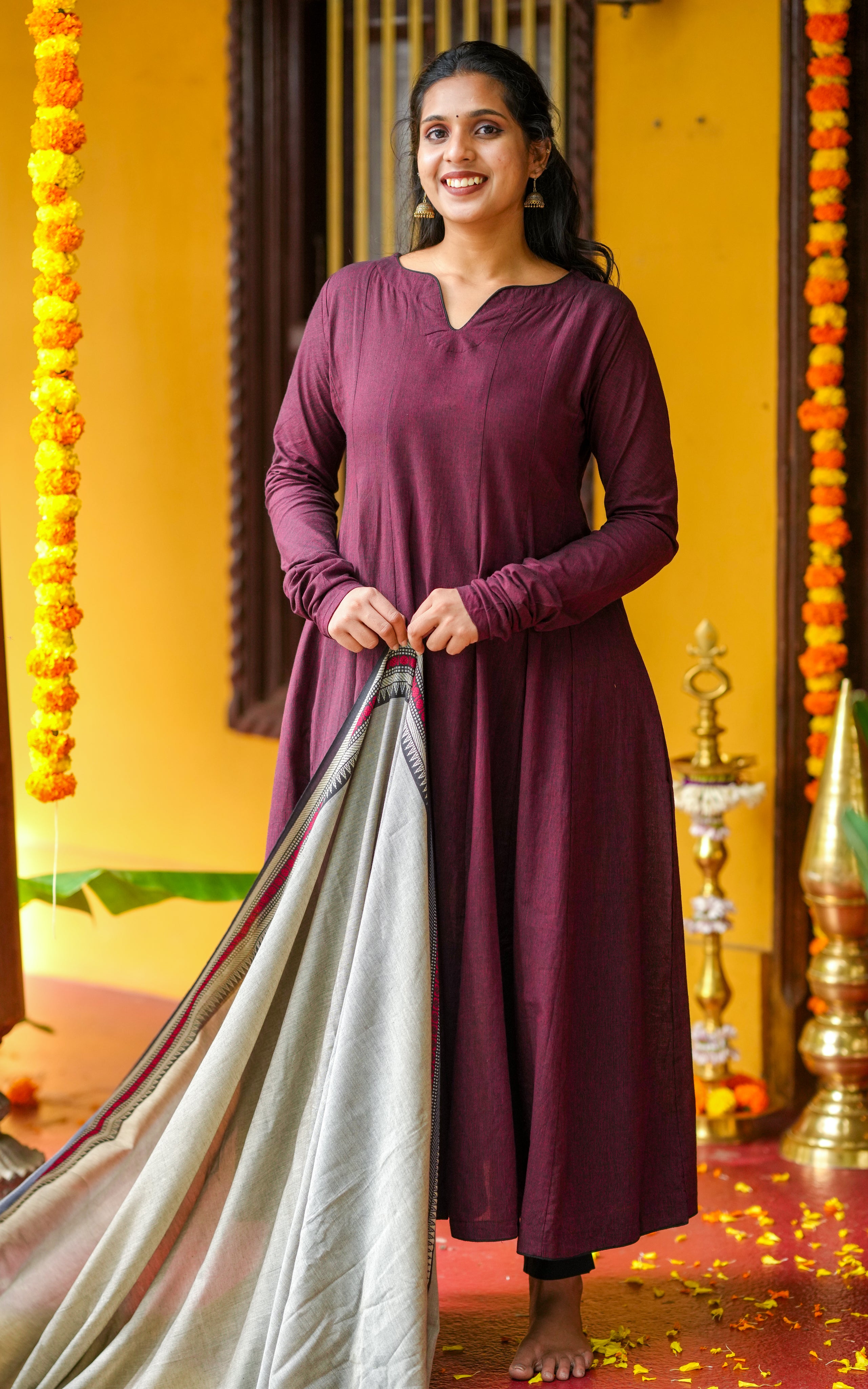 Menmozhi A (Kurti+Dupatta)