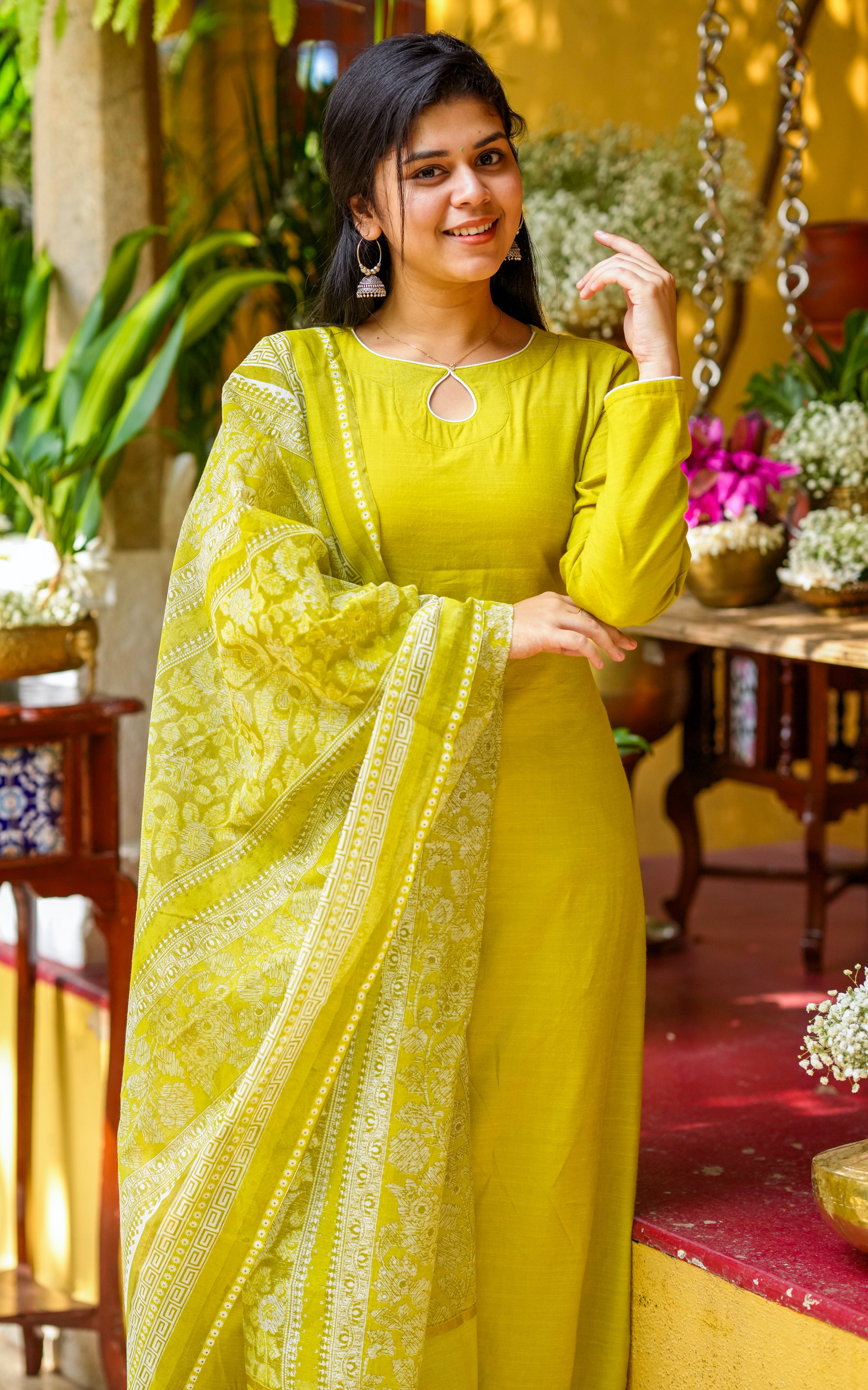 Thamizhmagal (Kurti+Dupatta)
