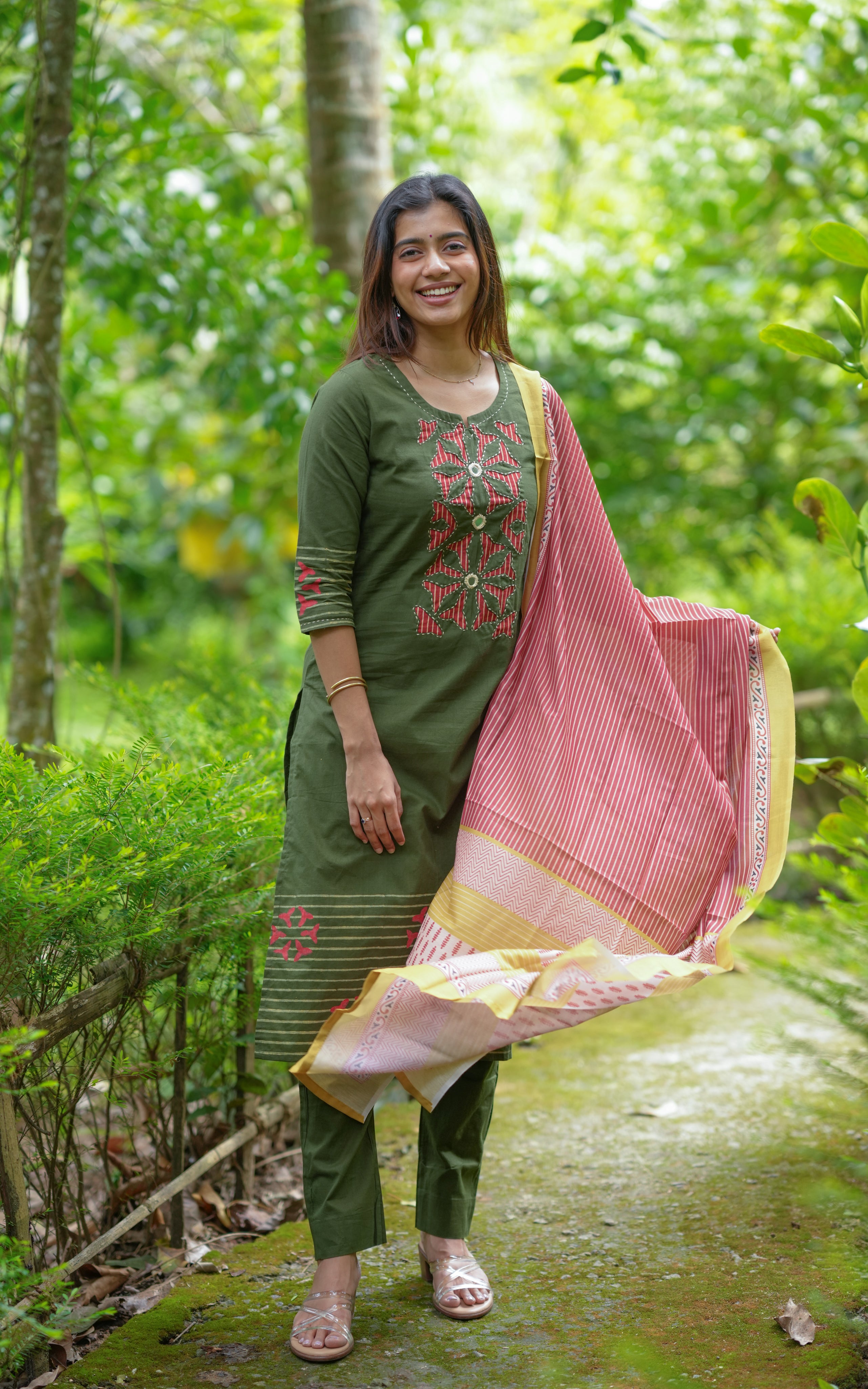 Straight-cut kurti set for women