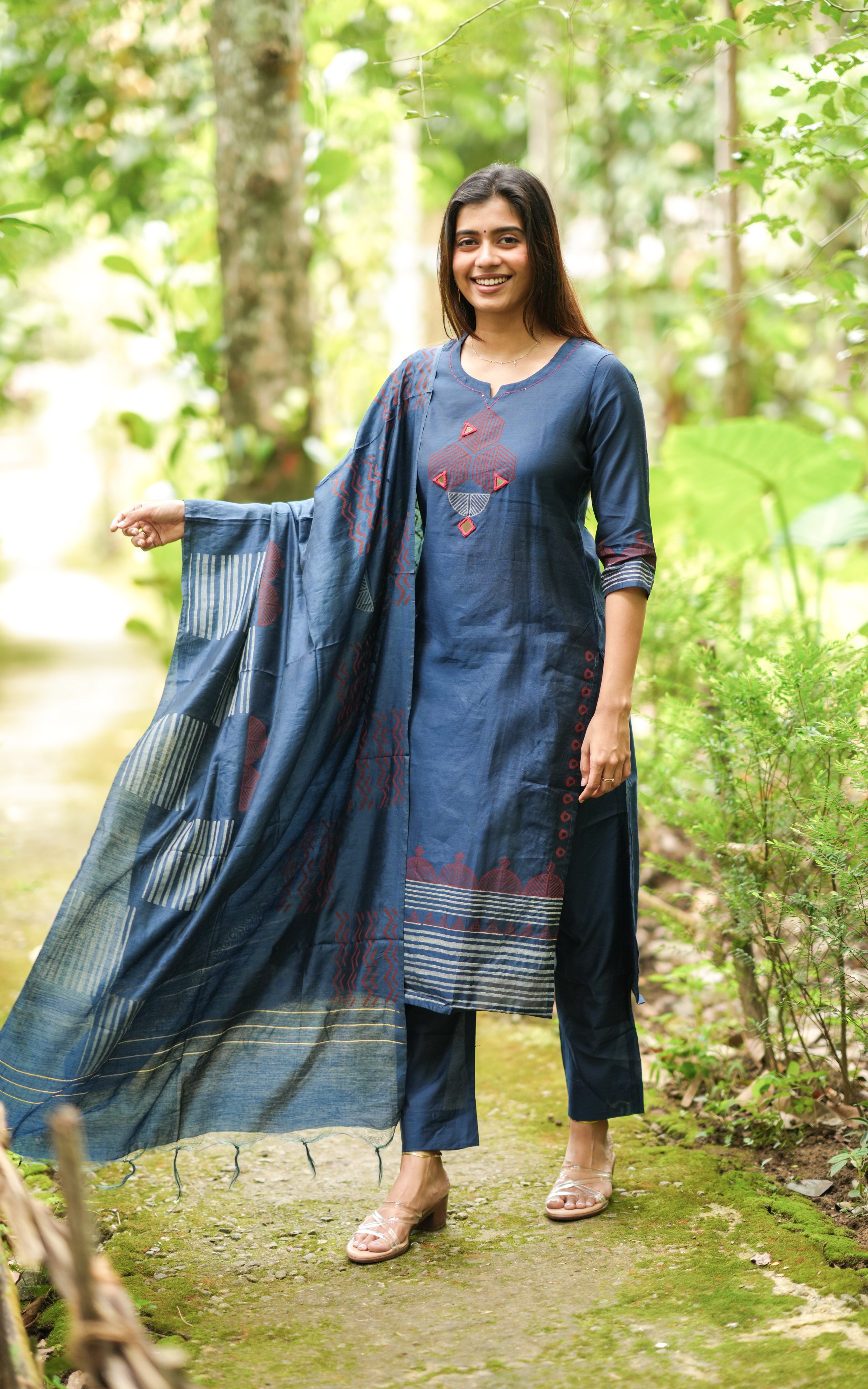Straight-cut kurti set for women