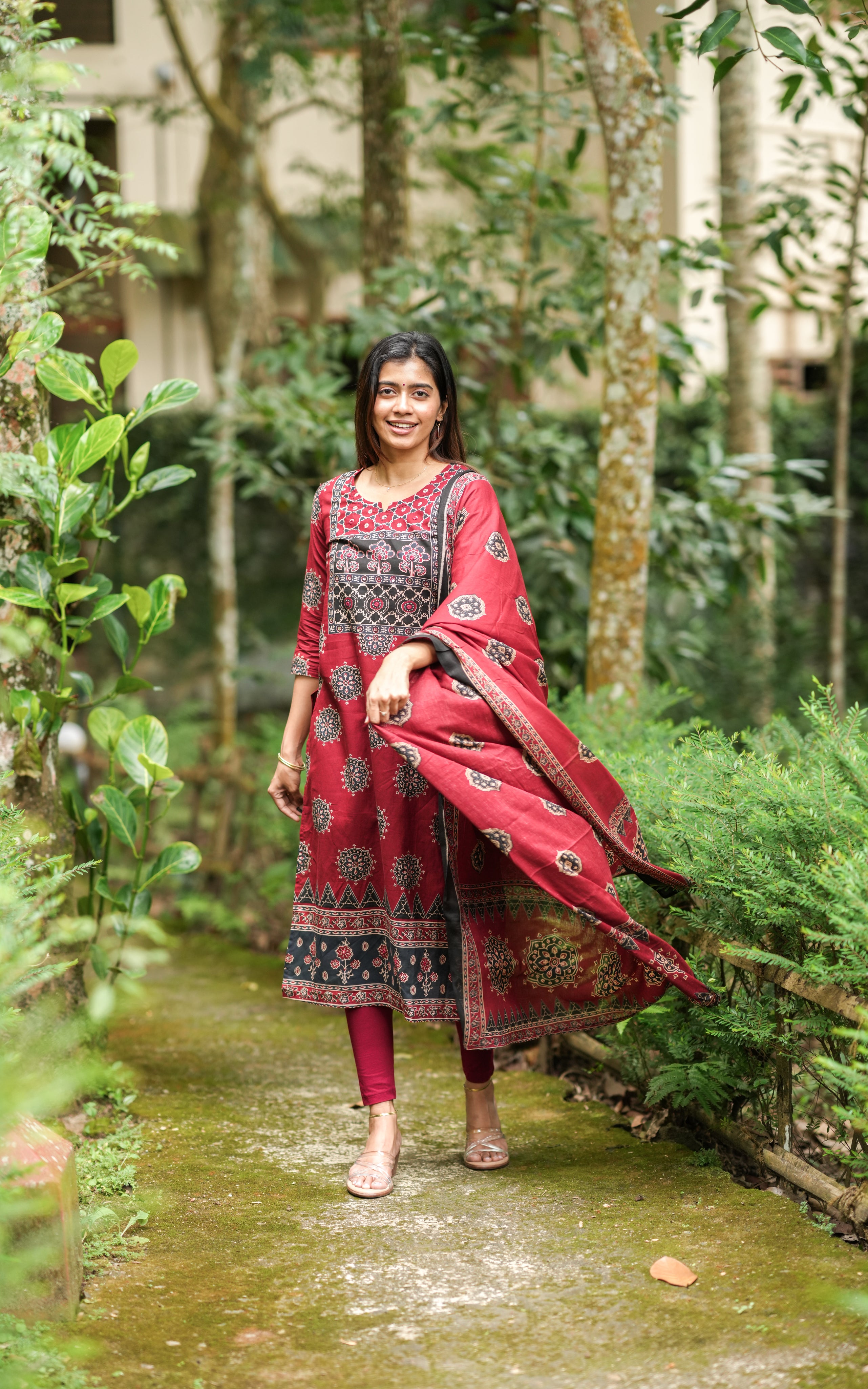 Straight-cut kurti set for women