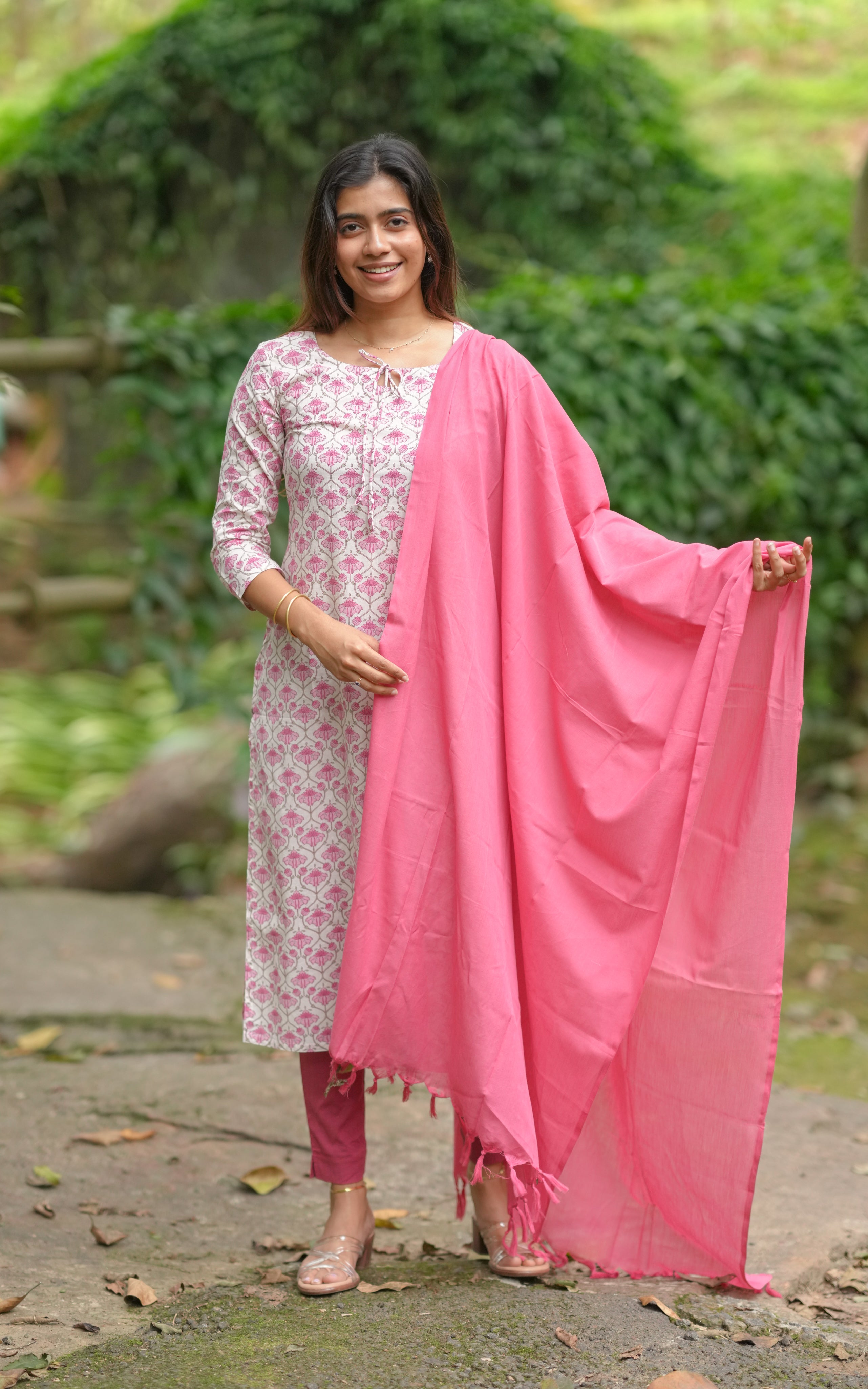 Straight-cut kurti set for women