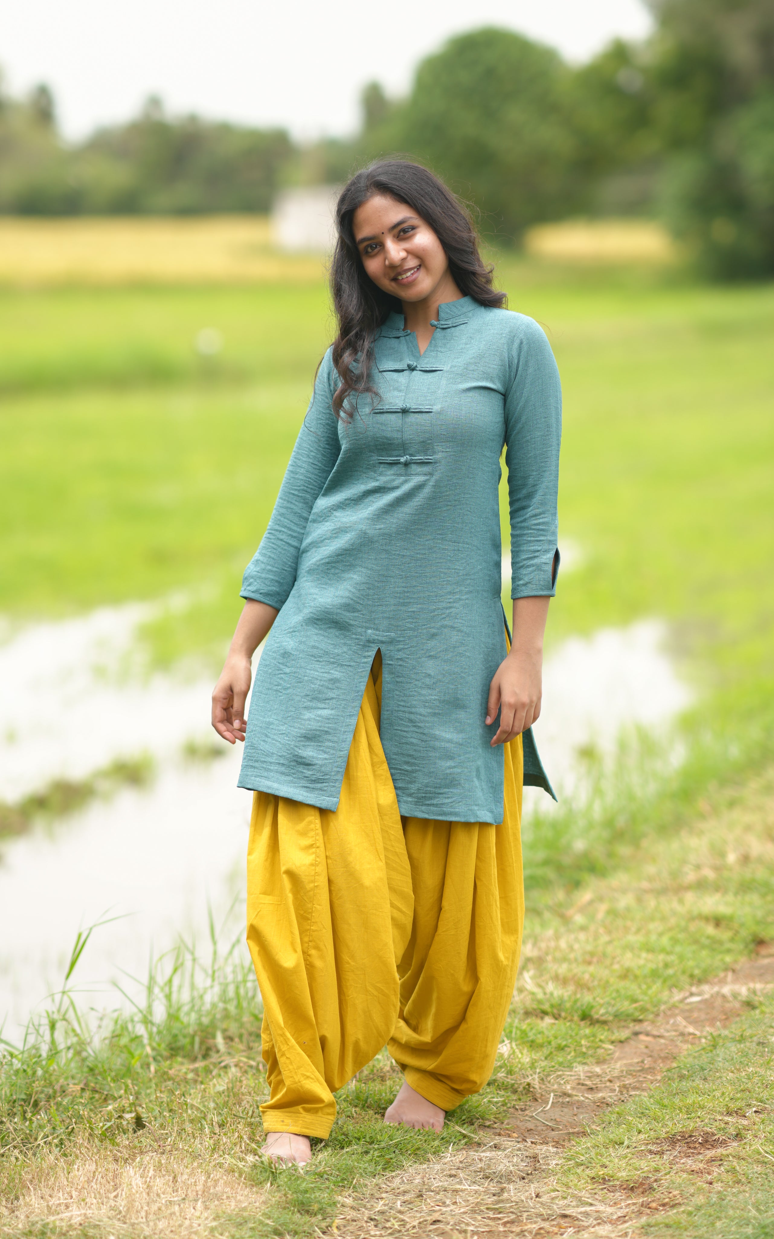 Sutri Varum Bhoomi Bhavana (Kurti+Pant) (DELIVERY TIME 40-45 DAYS)
